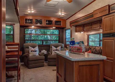 Four-Bedroom House photo 1