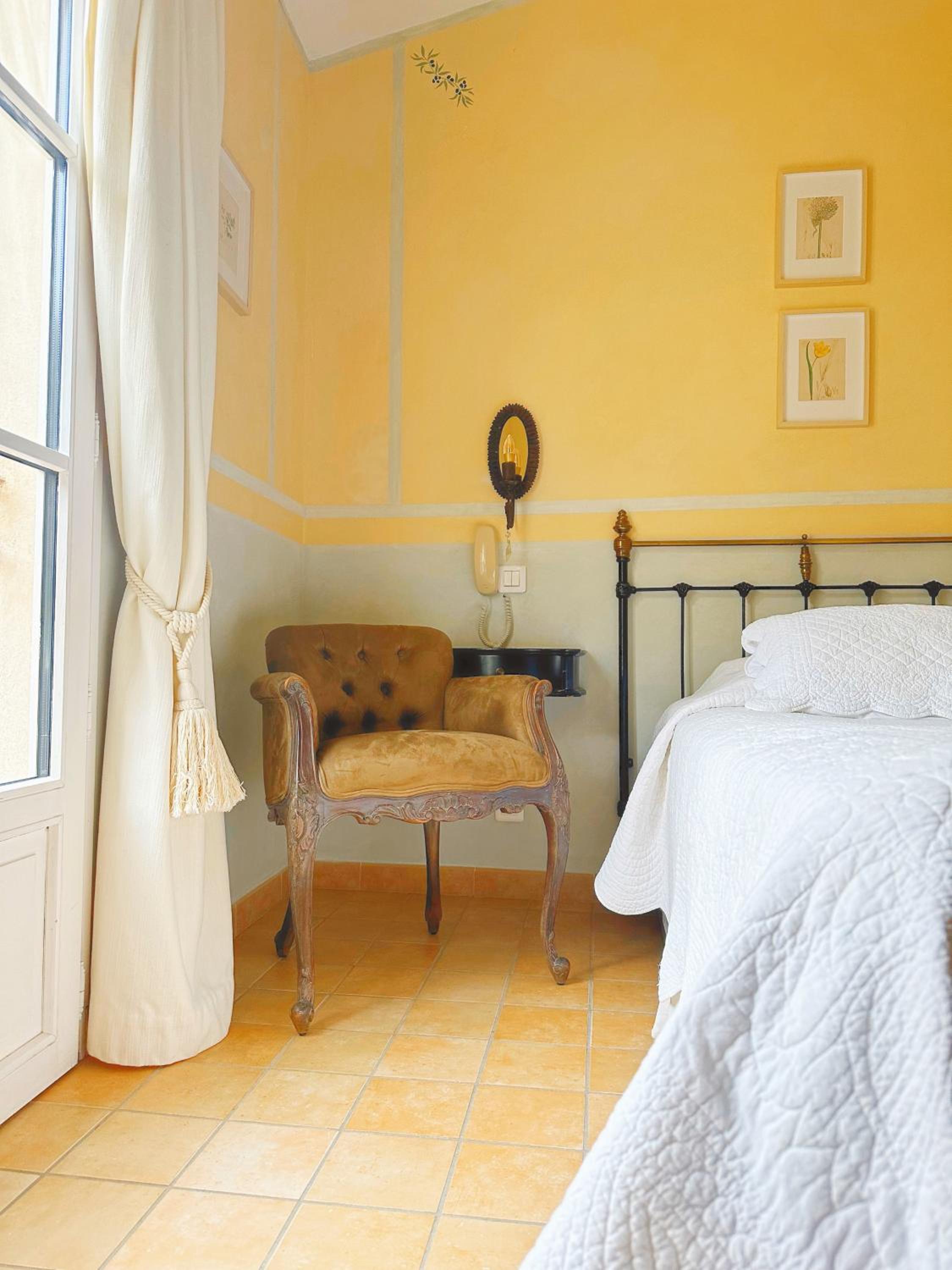 Superior Double or Twin Room photo 3