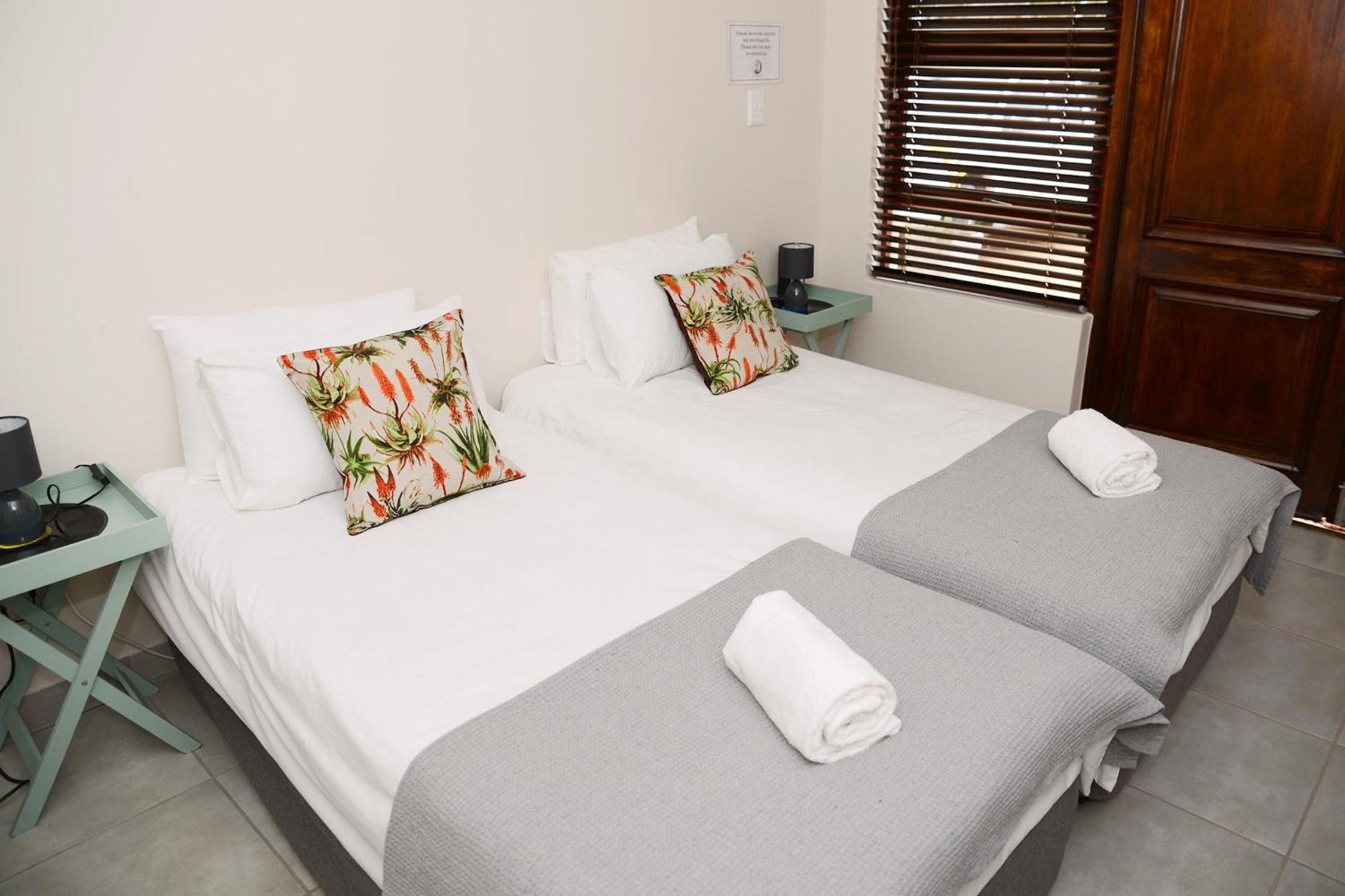 Standard Double Room photo 2