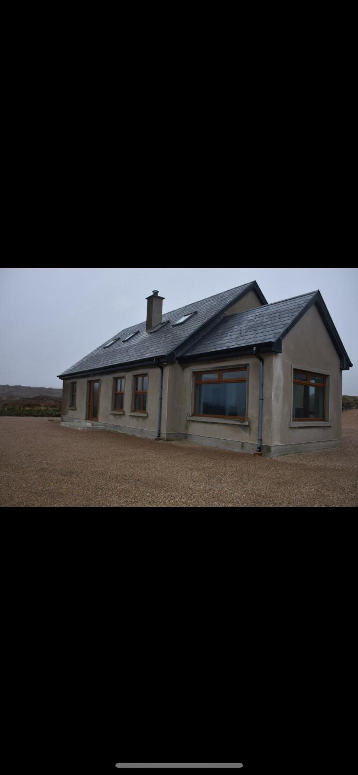 Four-Bedroom House photo 3