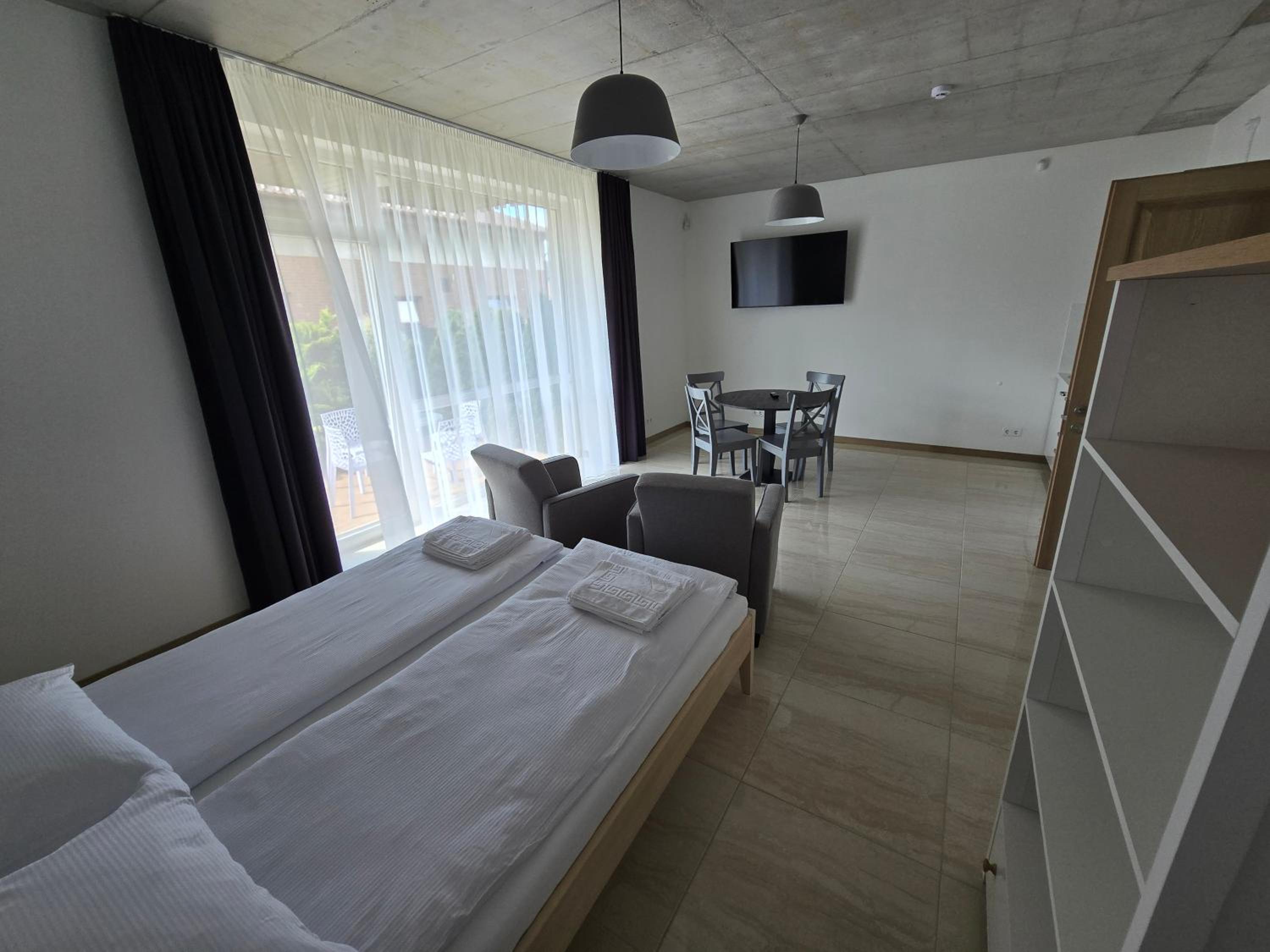Apartment with Terrace photo 2