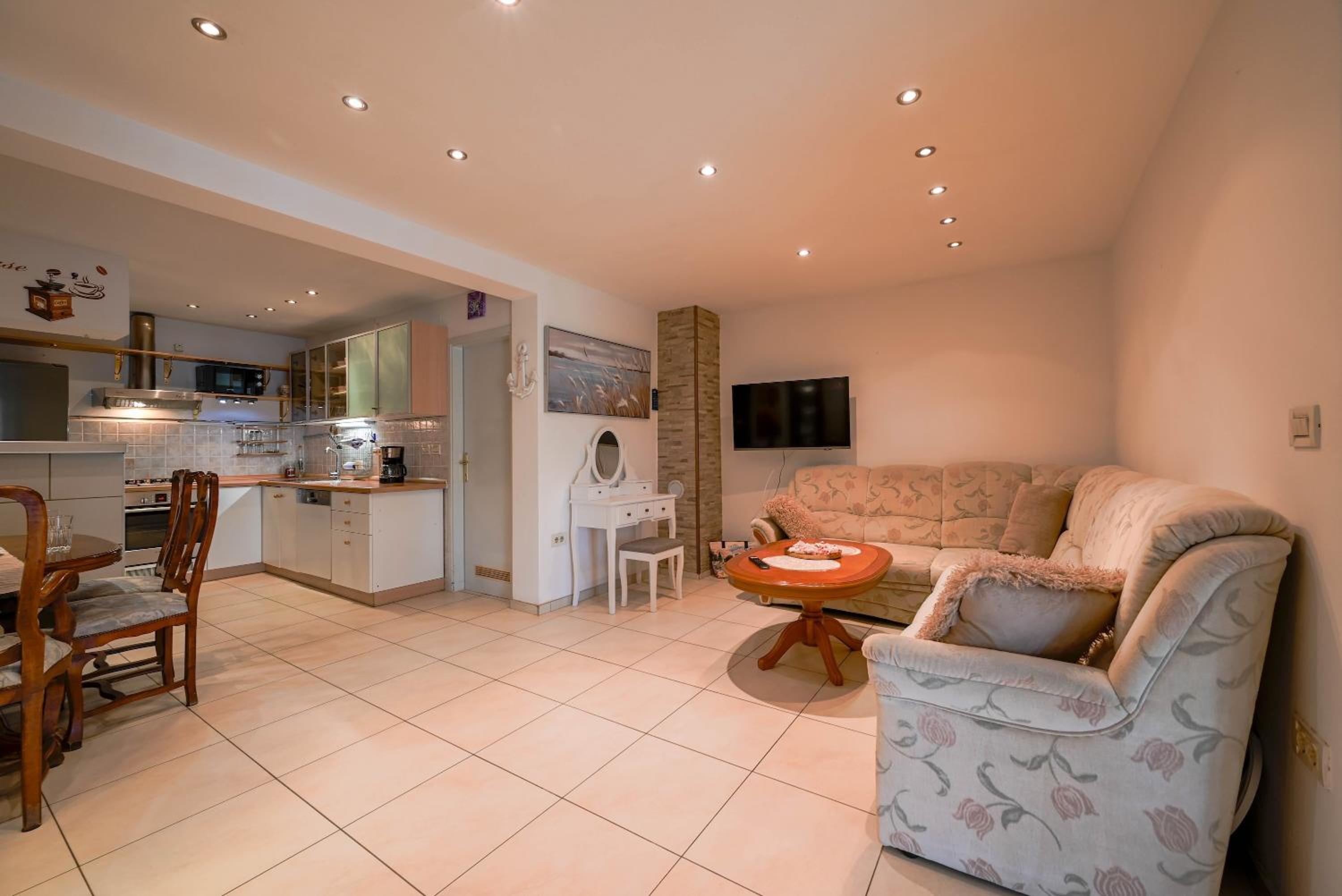 2 bedrooms apartment