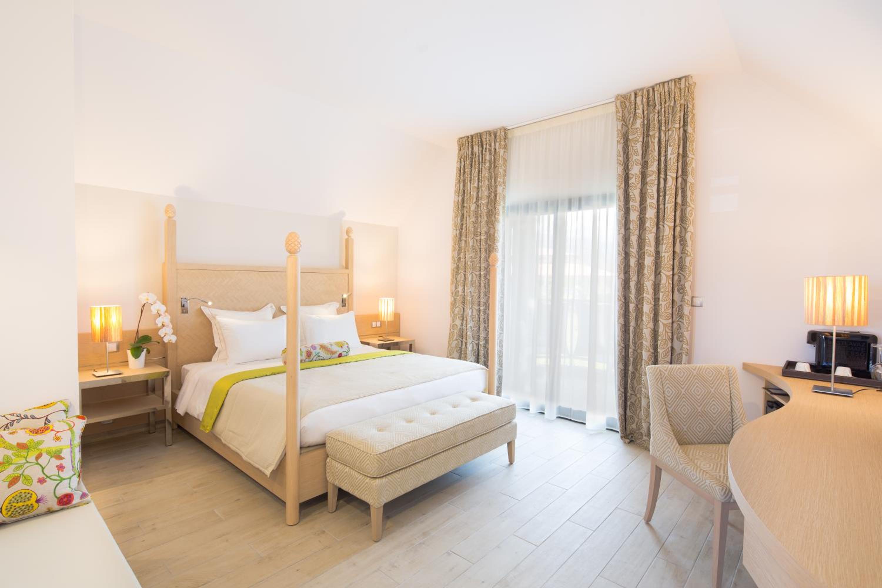 Deluxe Double Room with Garden View