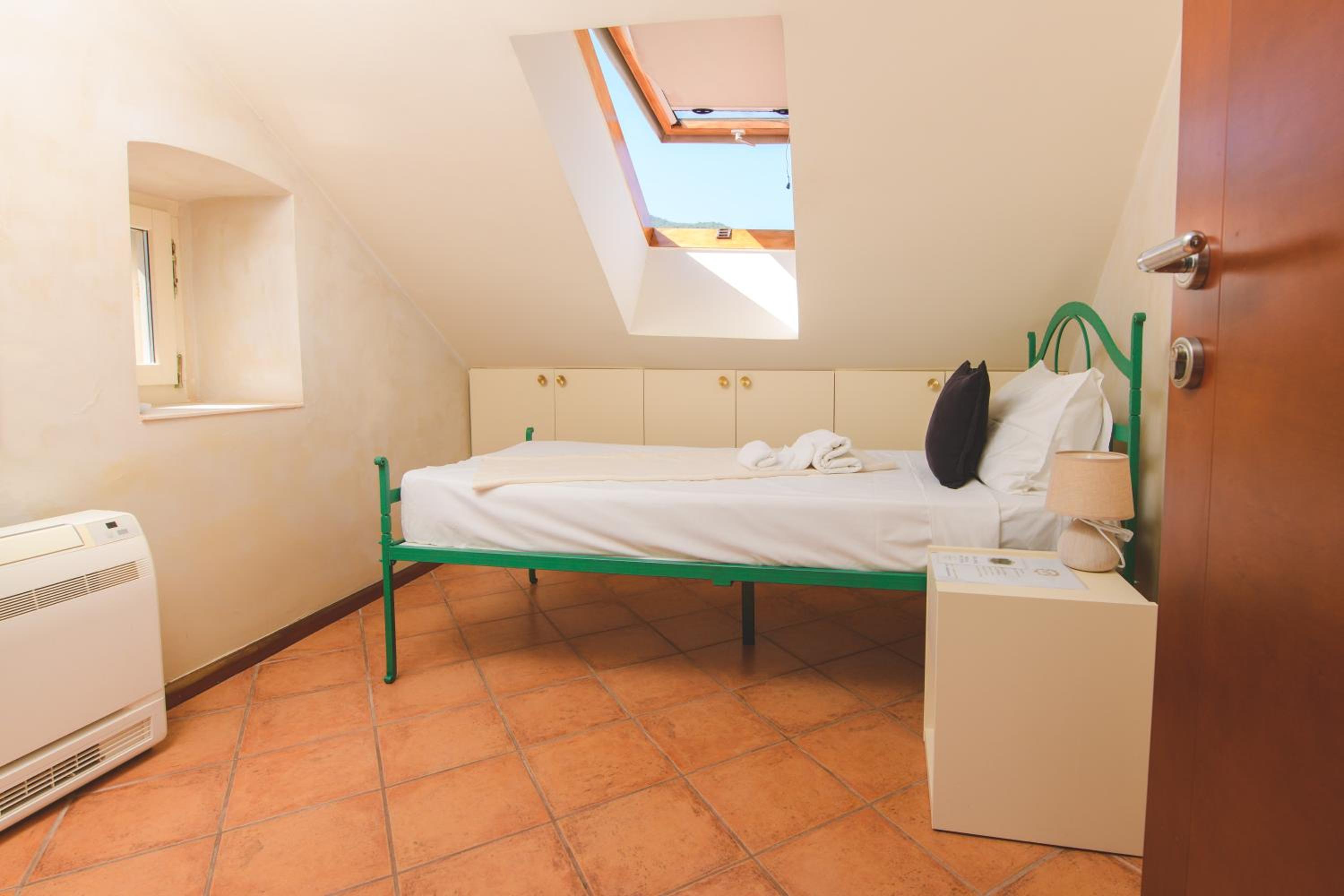 Single Room - Attic