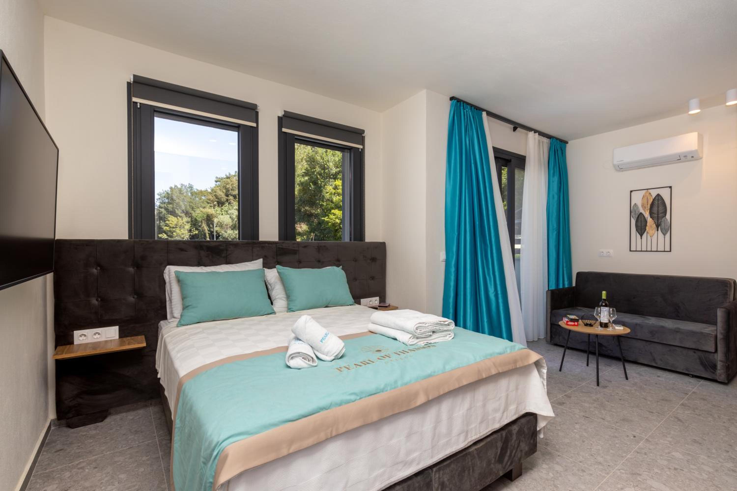 Suite with Private Pool