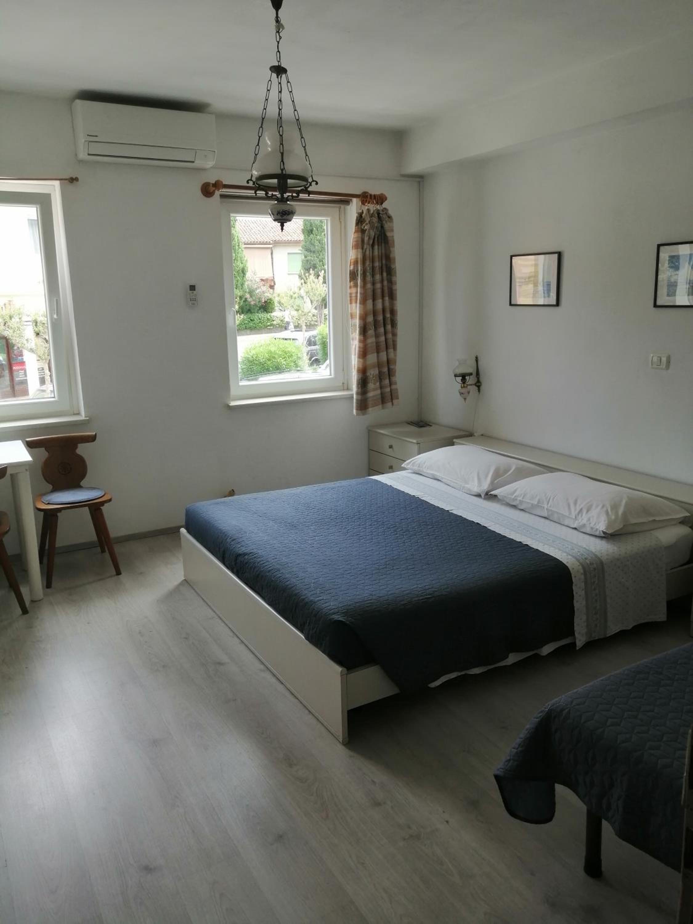 Triple Room with Bathroom - Photo 1