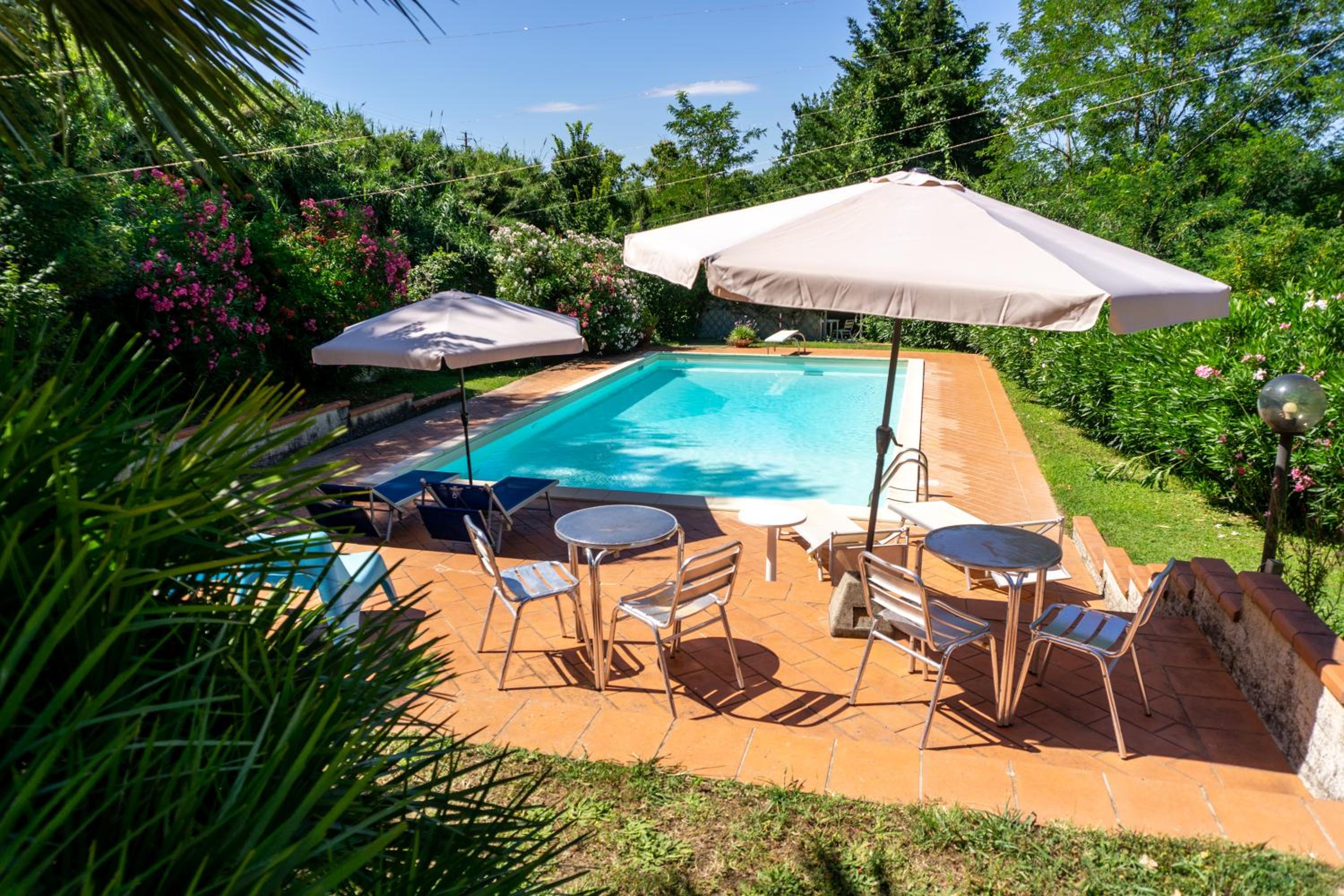 Quadruple Room with Garden View photo 3