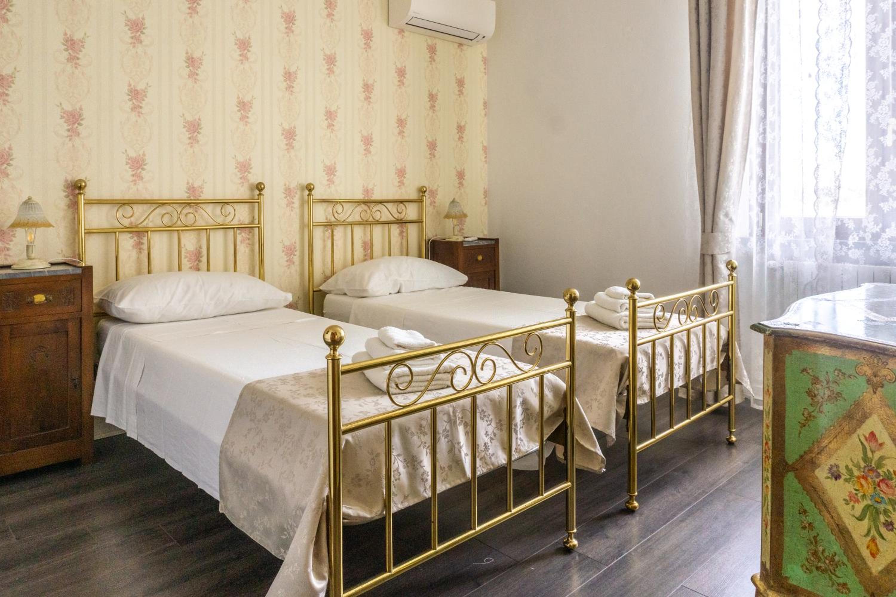 Deluxe Double or Twin Room with Garden View photo 1