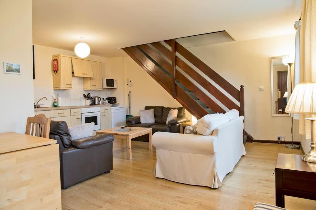 Two-Bedroom House photo 3