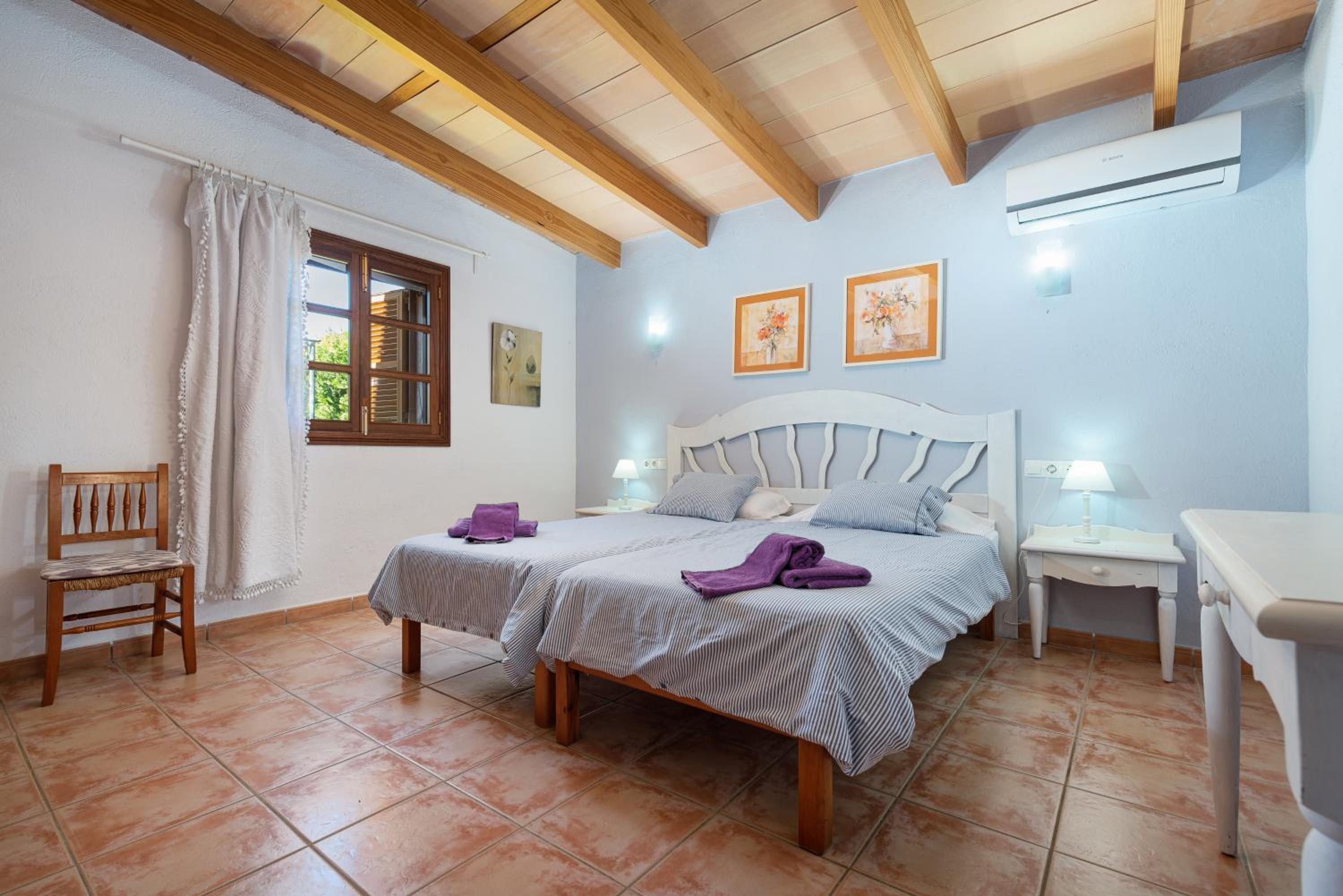 Villa photo 3