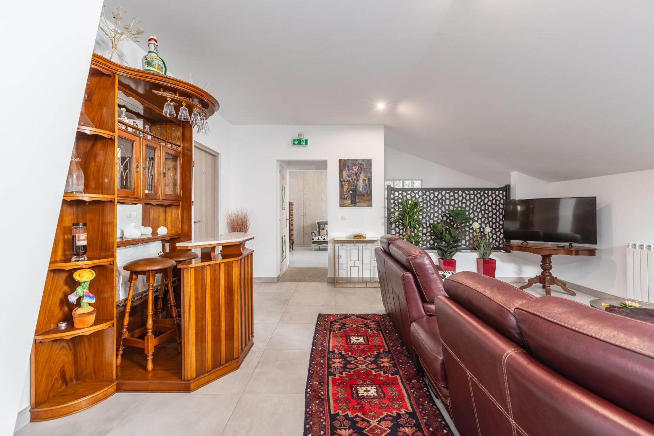 Villa photo 1