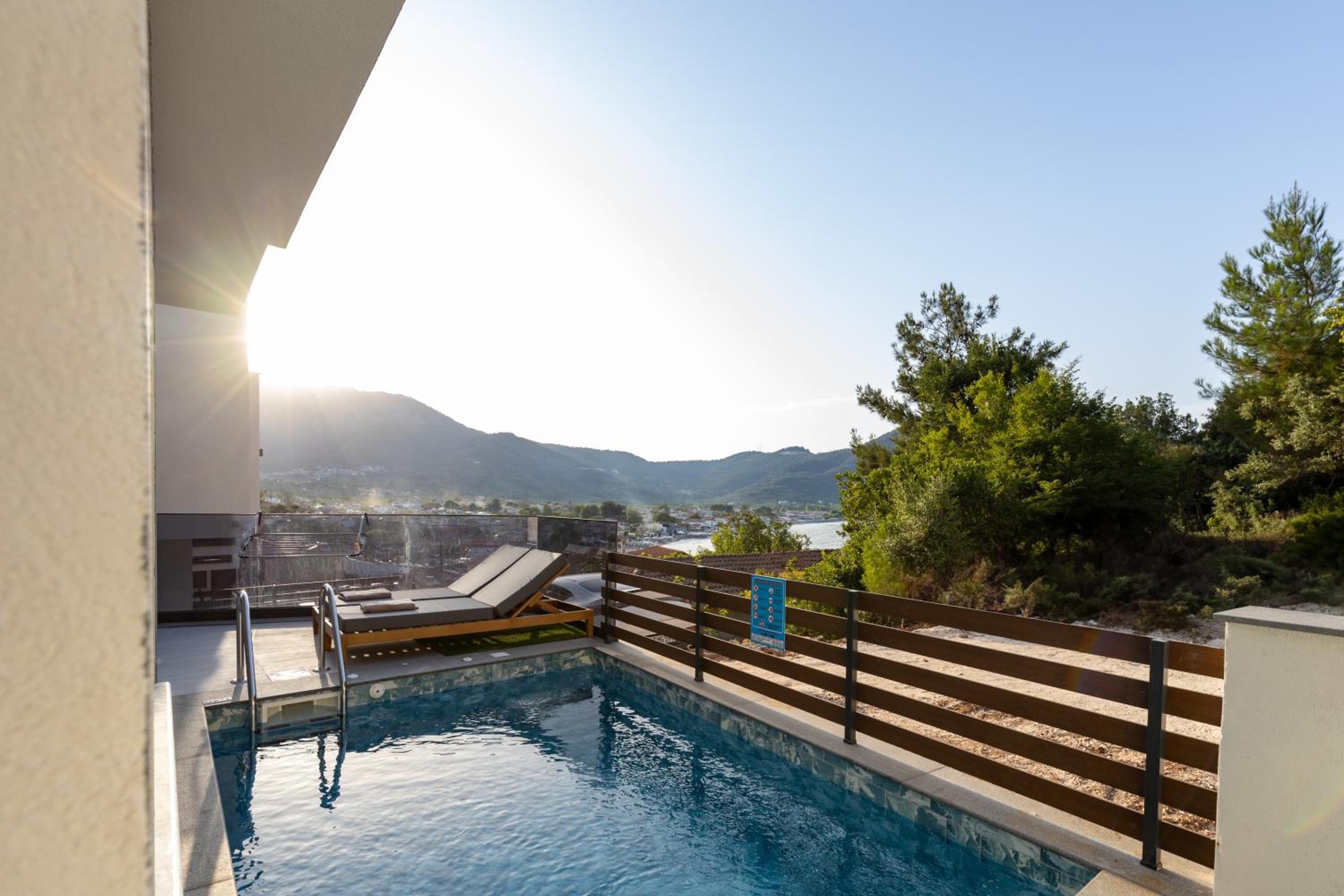 Suite with Private Pool photo 3