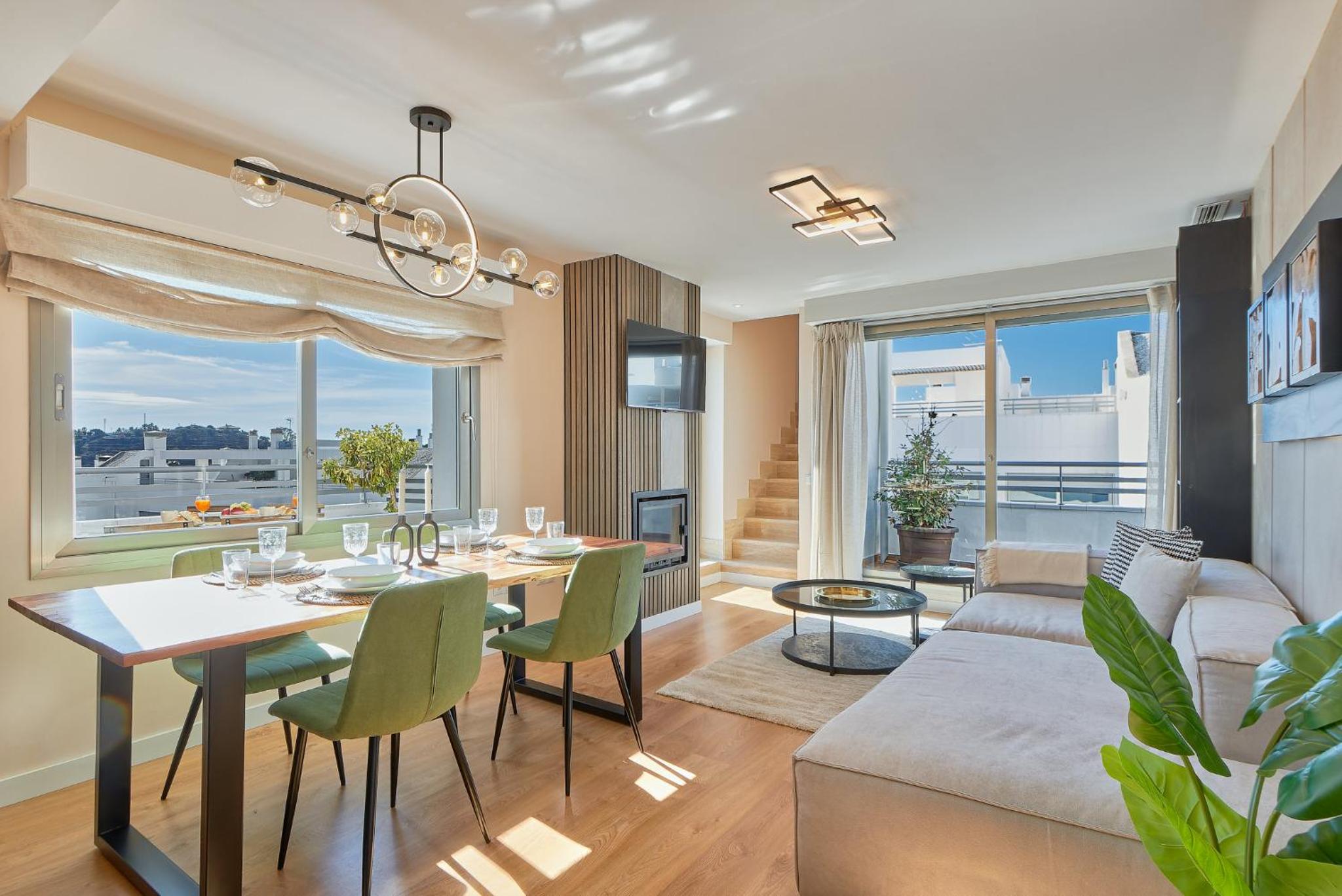 Apartamento de dos habitaciones con balcón y terraza
