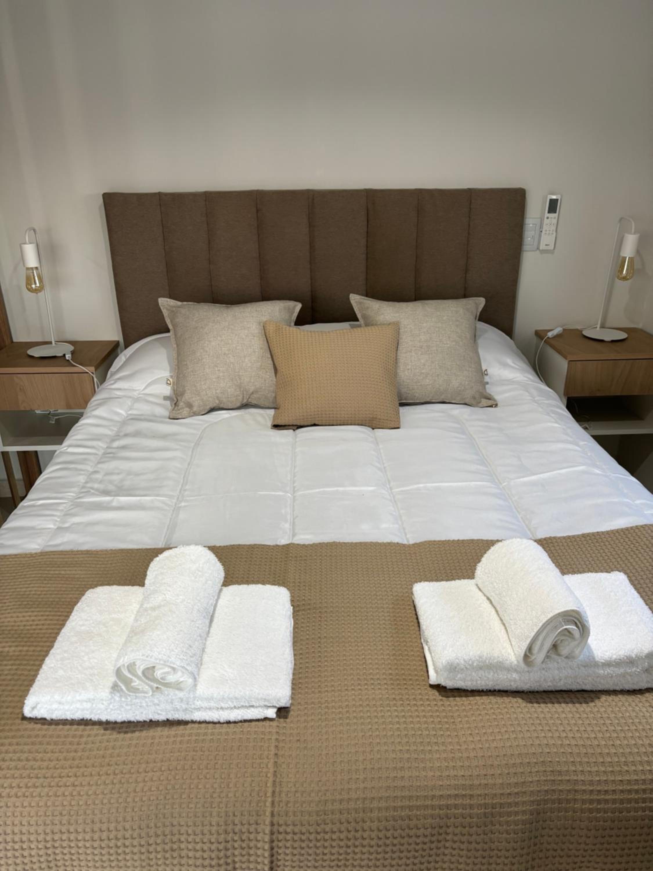 Studio Apartment with Balcony photo 1