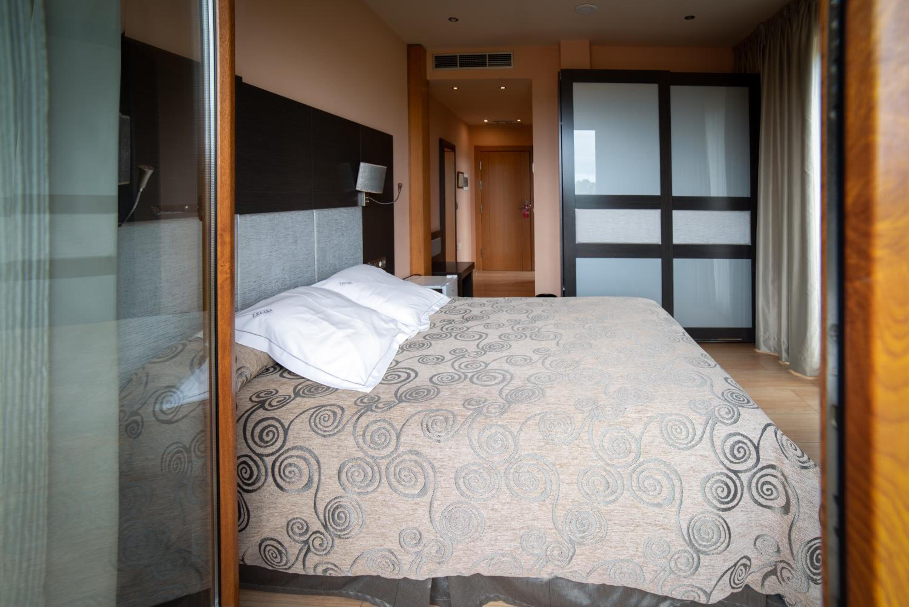 Double Or Twin Room With Spa Access photo 2