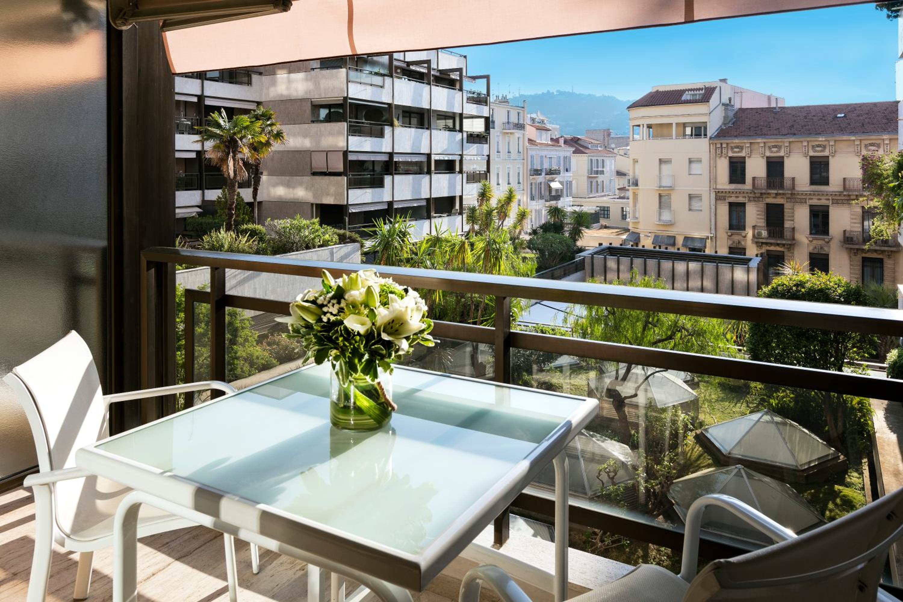 Superior Room Garden View With Terrace