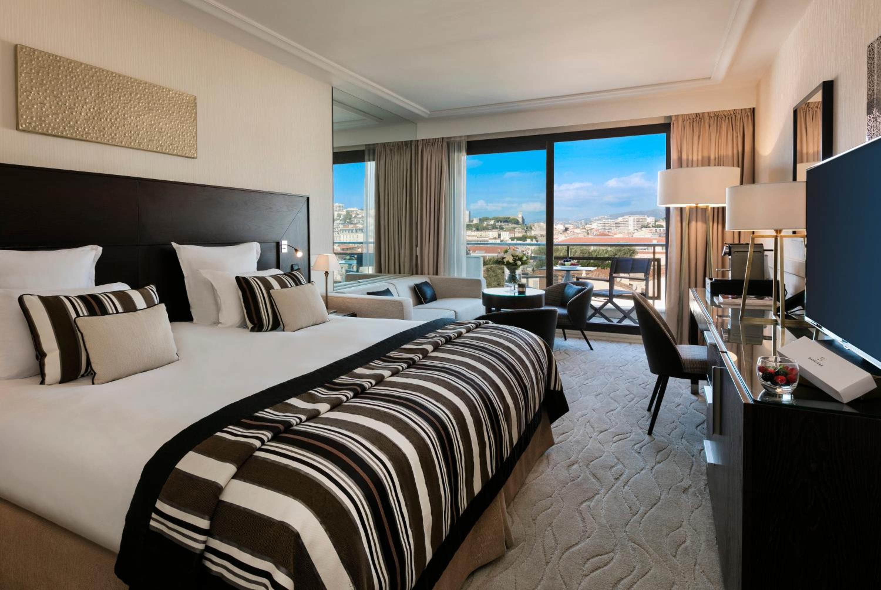 Junior Prestige Suite with Terrace