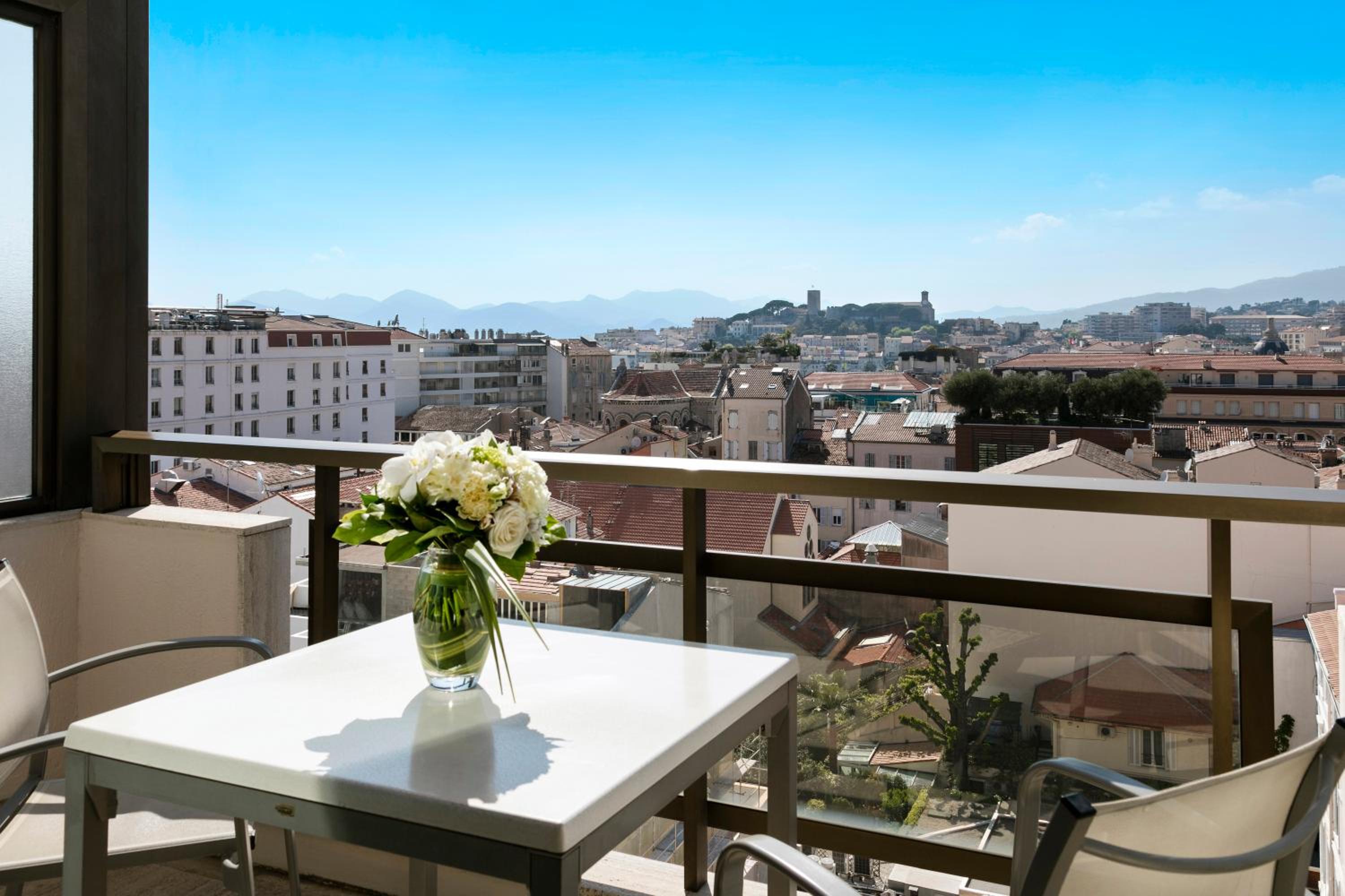 Junior Prestige Suite with Terrace
