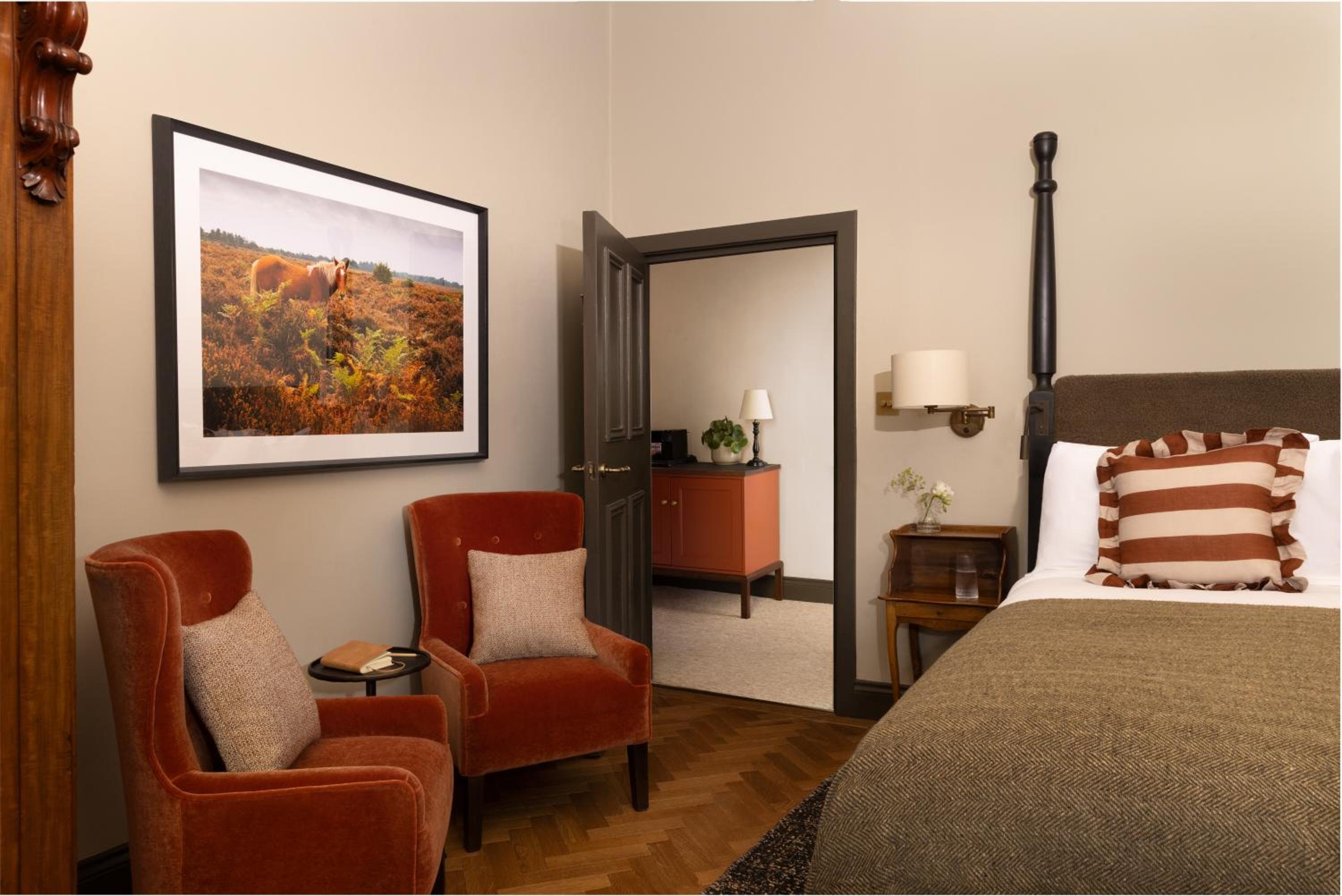 One Bedroom Suite photo 2