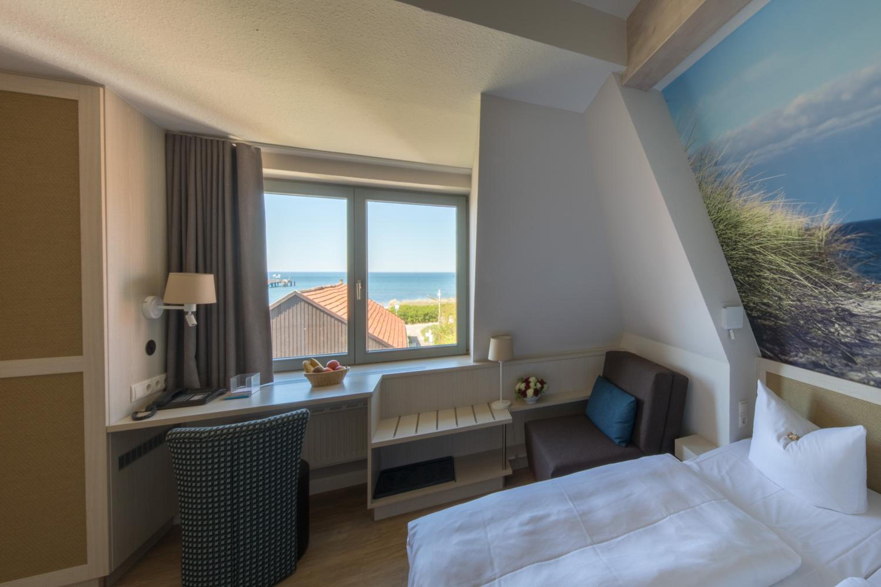 Double Room with Sea View photo 3