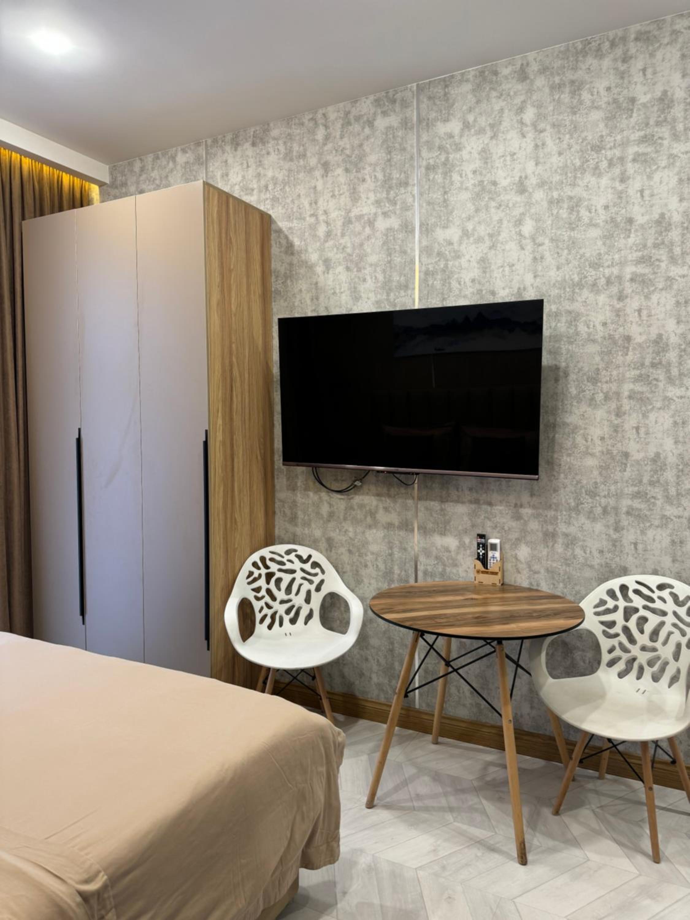 Standard Double or Twin Room - Photo 8