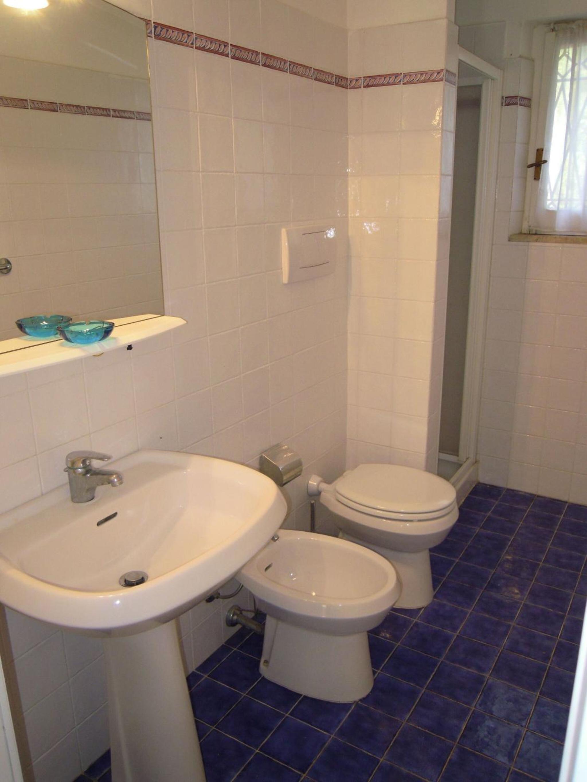 Four-Bedroom House photo 3
