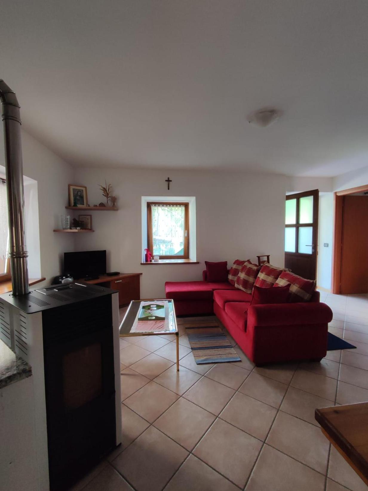 Three-Bedroom Apartment photo 2