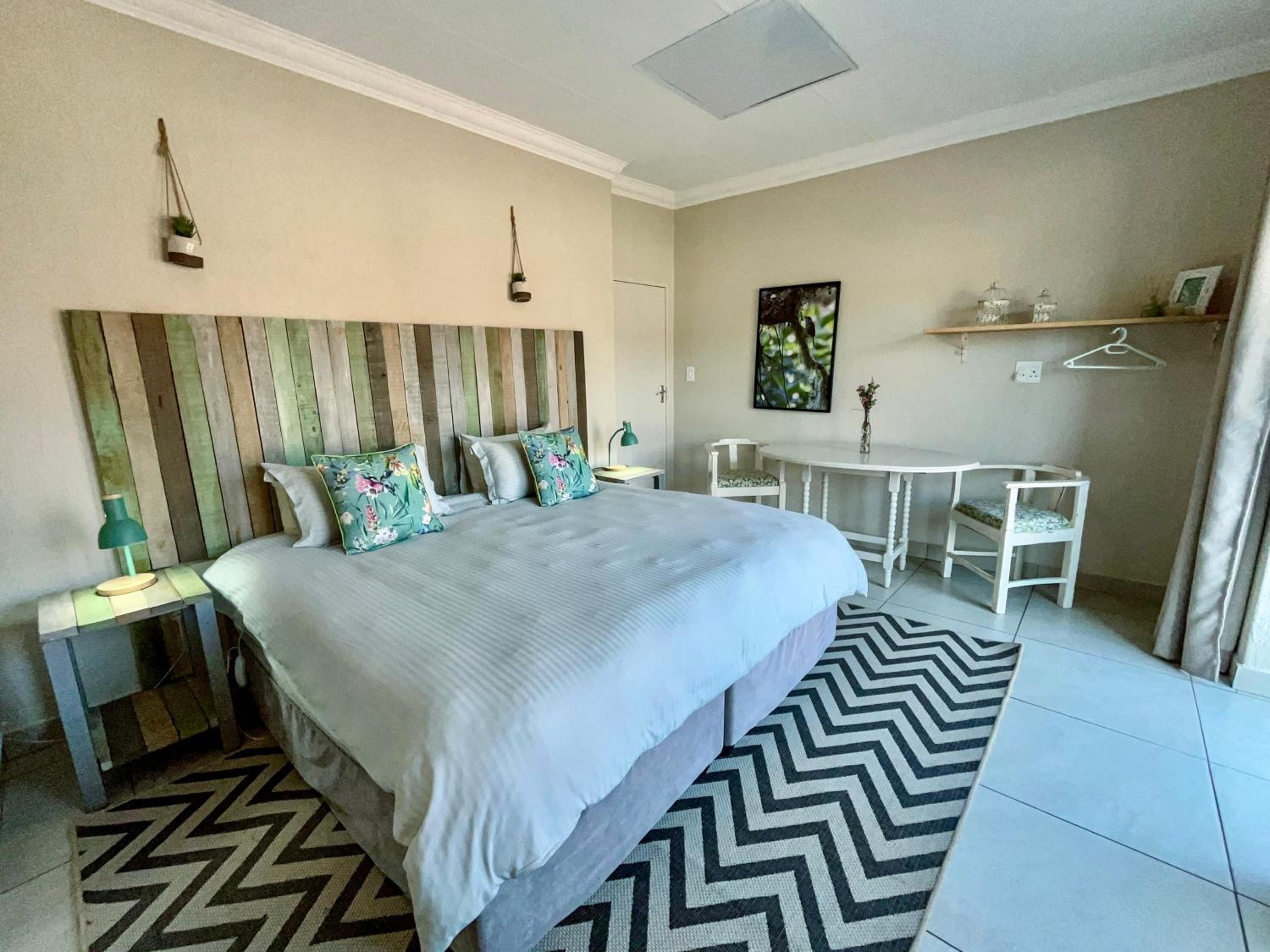 Double Room with Private Bathroom - Photo 1