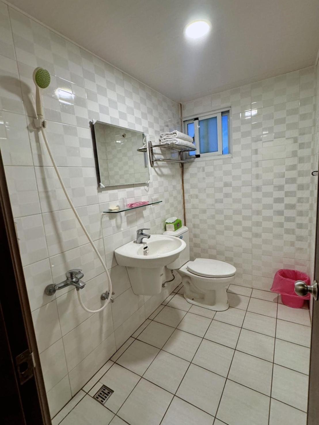 Double Room with Private Bathroom photo 3