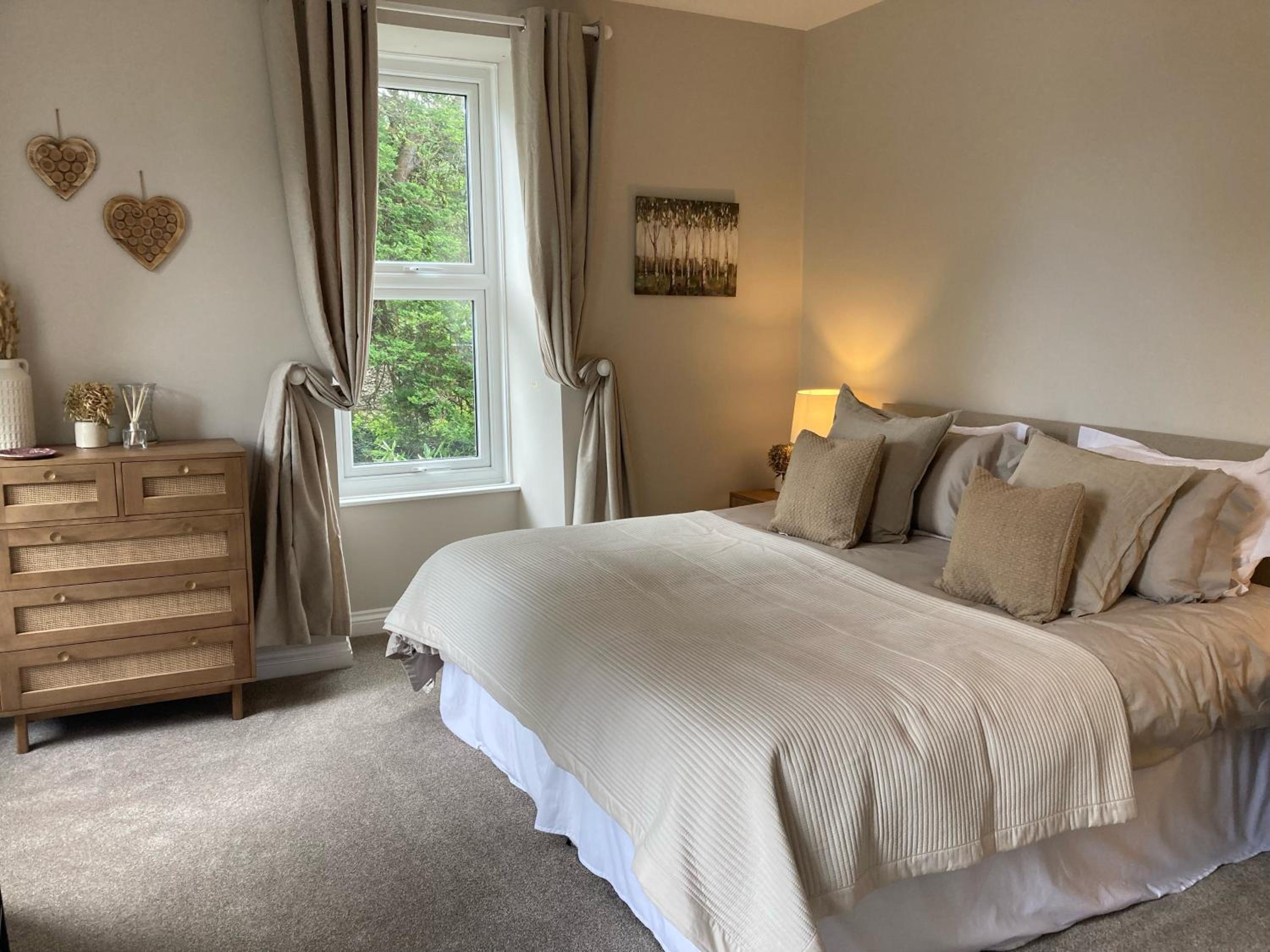 Deluxe Double Room with Extra Bed