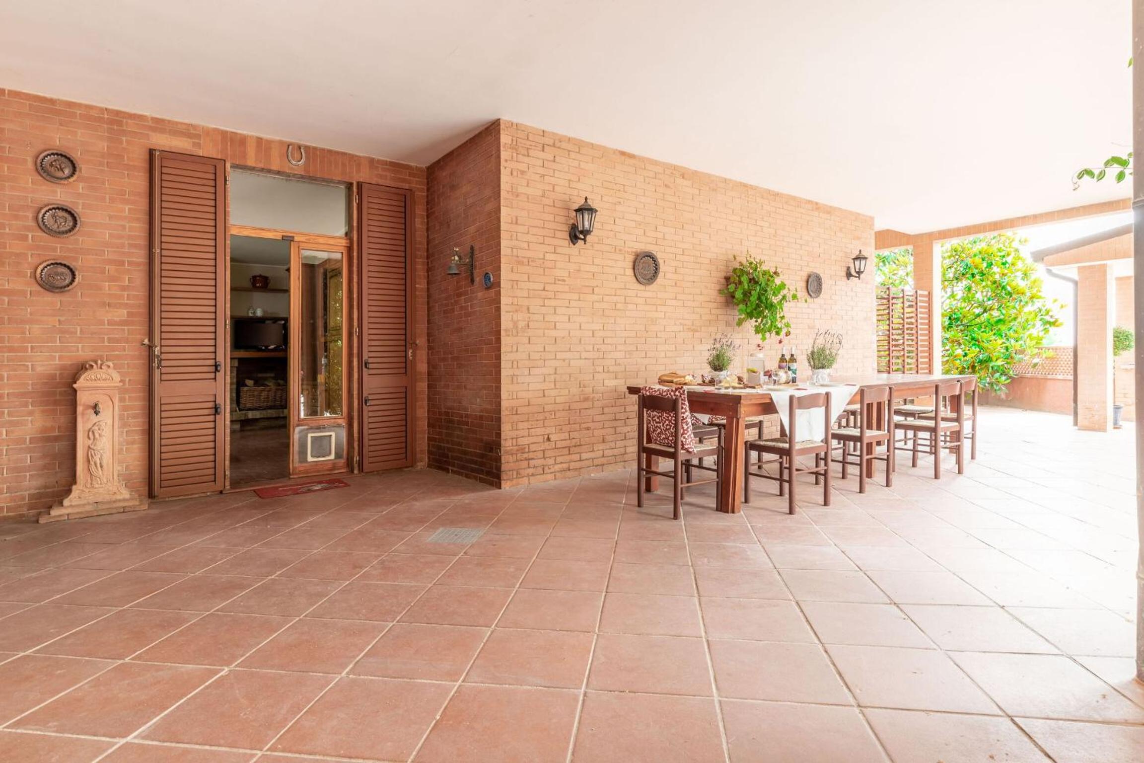 Three-Bedroom Villa photo 3