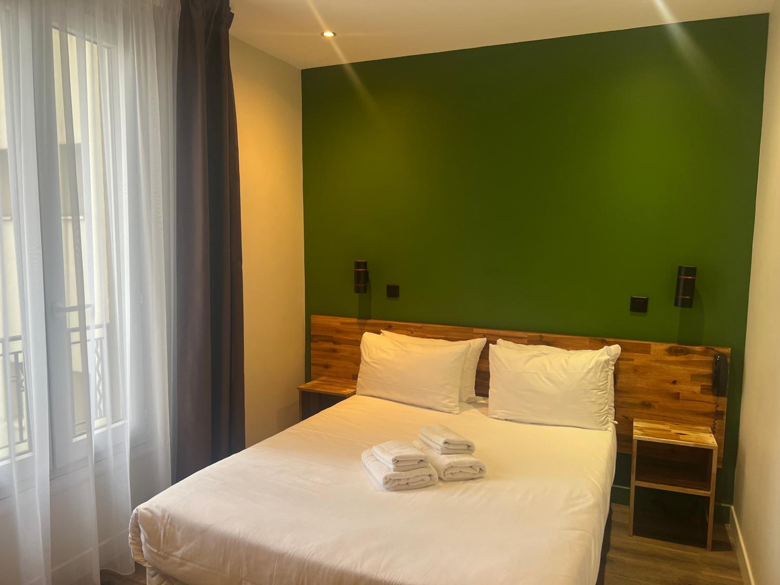 Two Adjacent Double Rooms (non connecting) photo 1