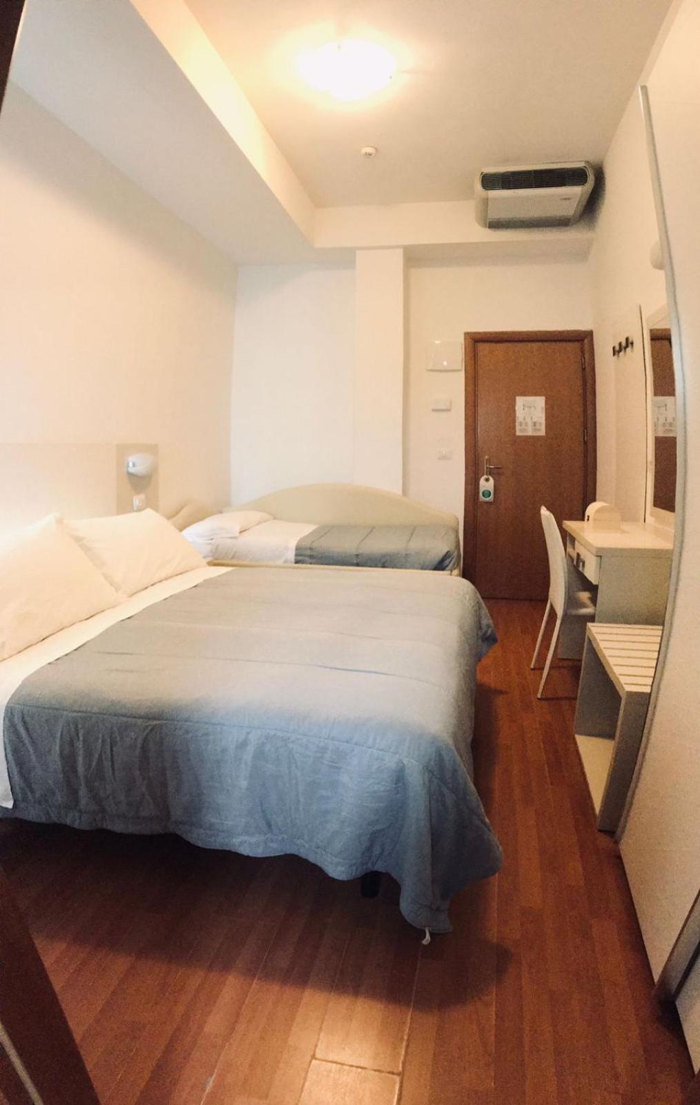 Classic Triple Room photo 1