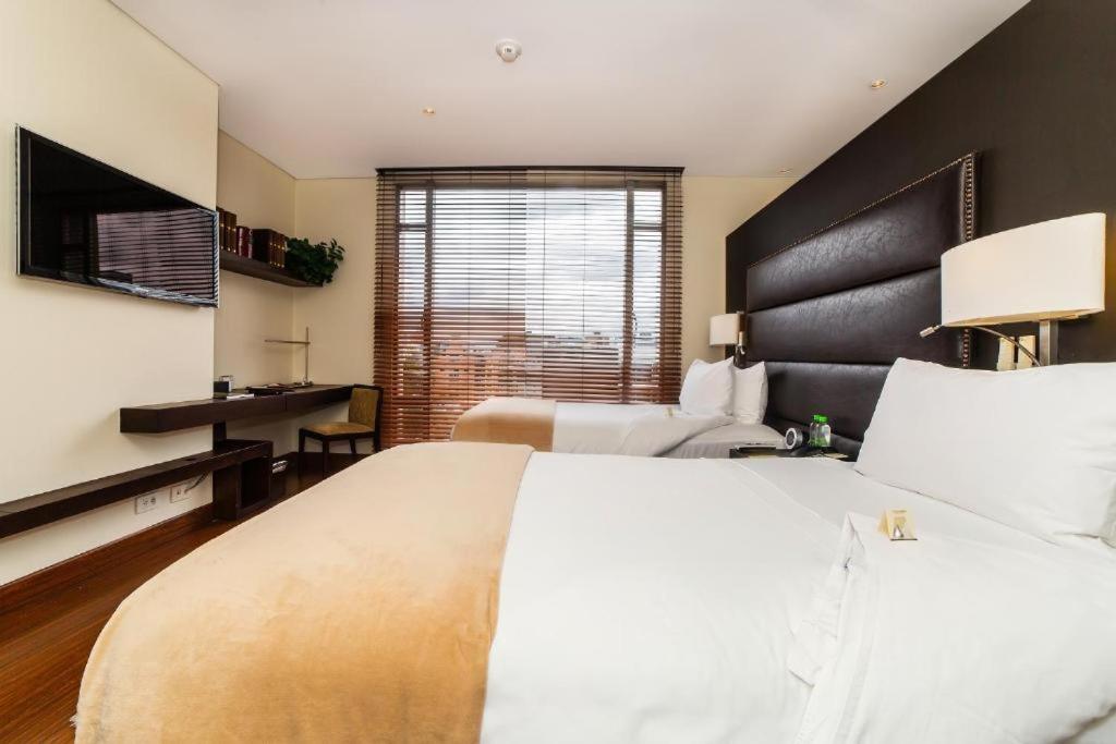 Twin Room - Photo 2
