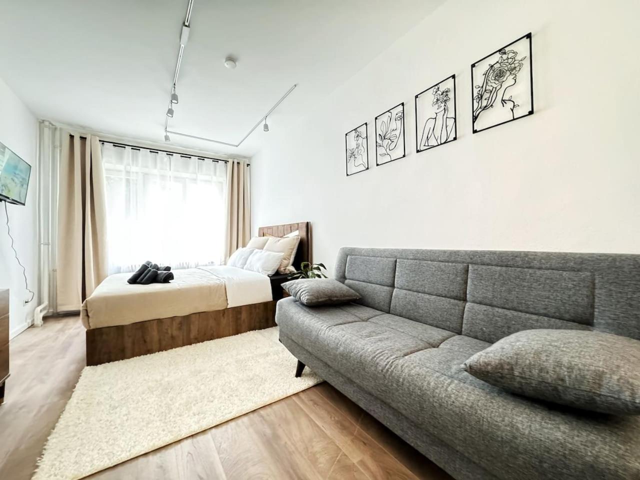 Apartment photo 1