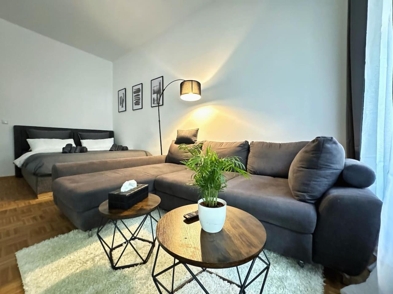 Apartment photo 1