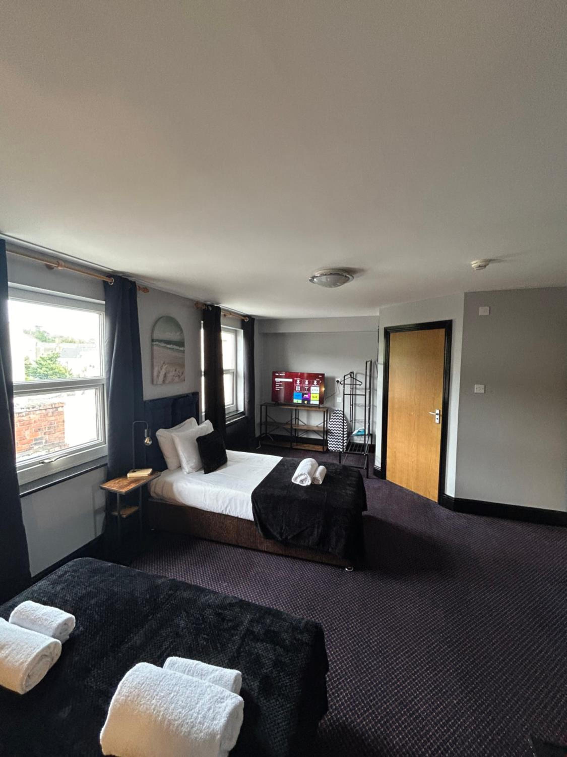 Deluxe Family Room photo 2