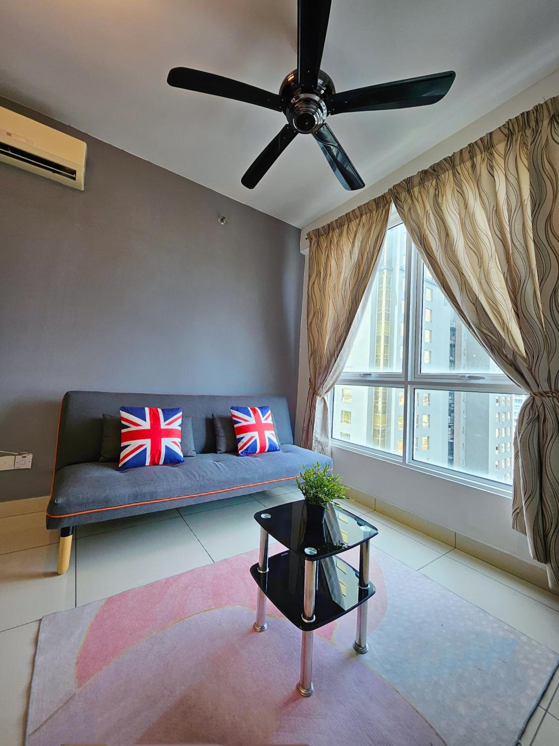 One-Bedroom Apartment - Photo 8