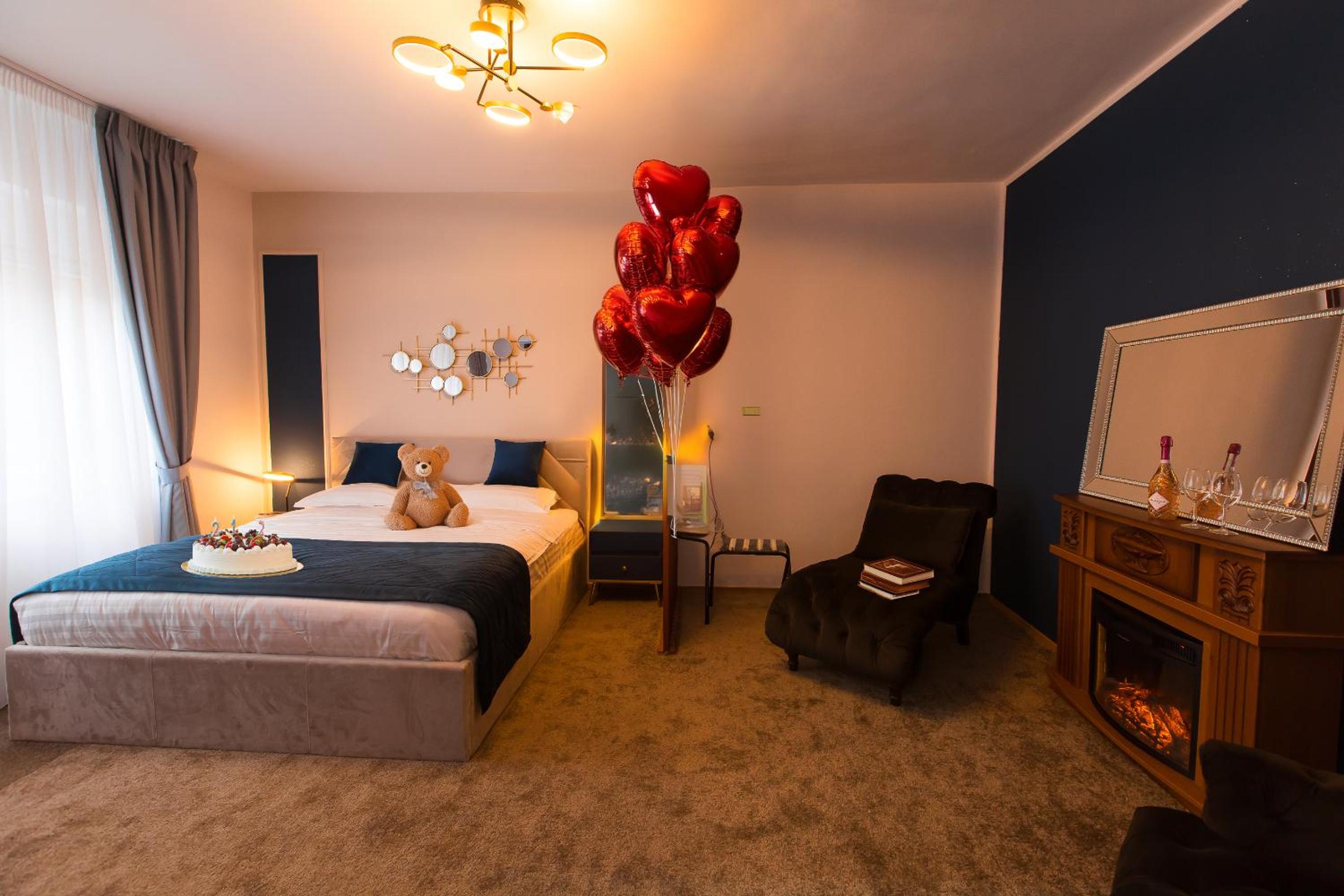 Deluxe King Room