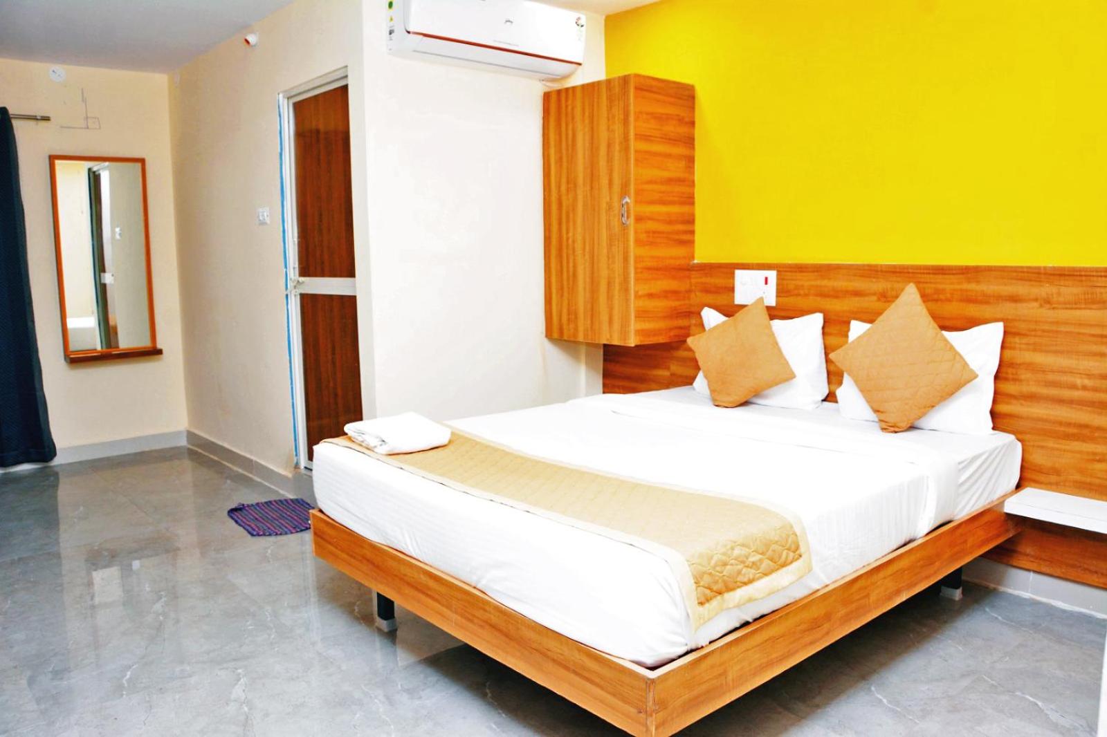 Deluxe Double Room - Photo 1