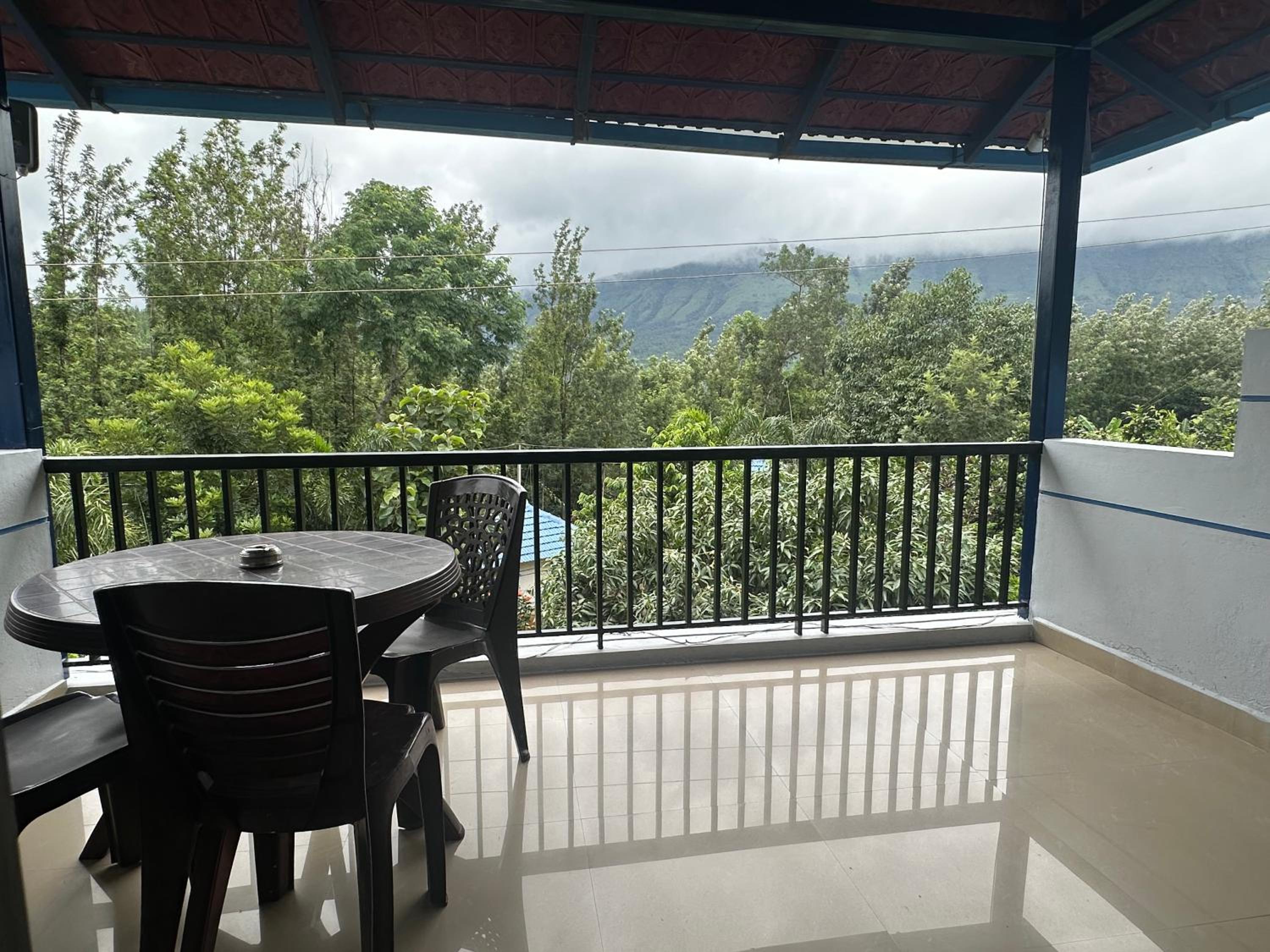 Holiday Home photo 3