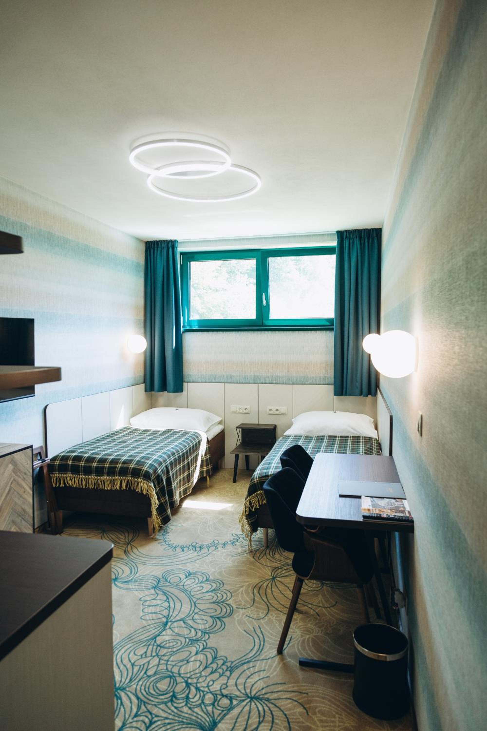 Double or Twin Room - Photo 8