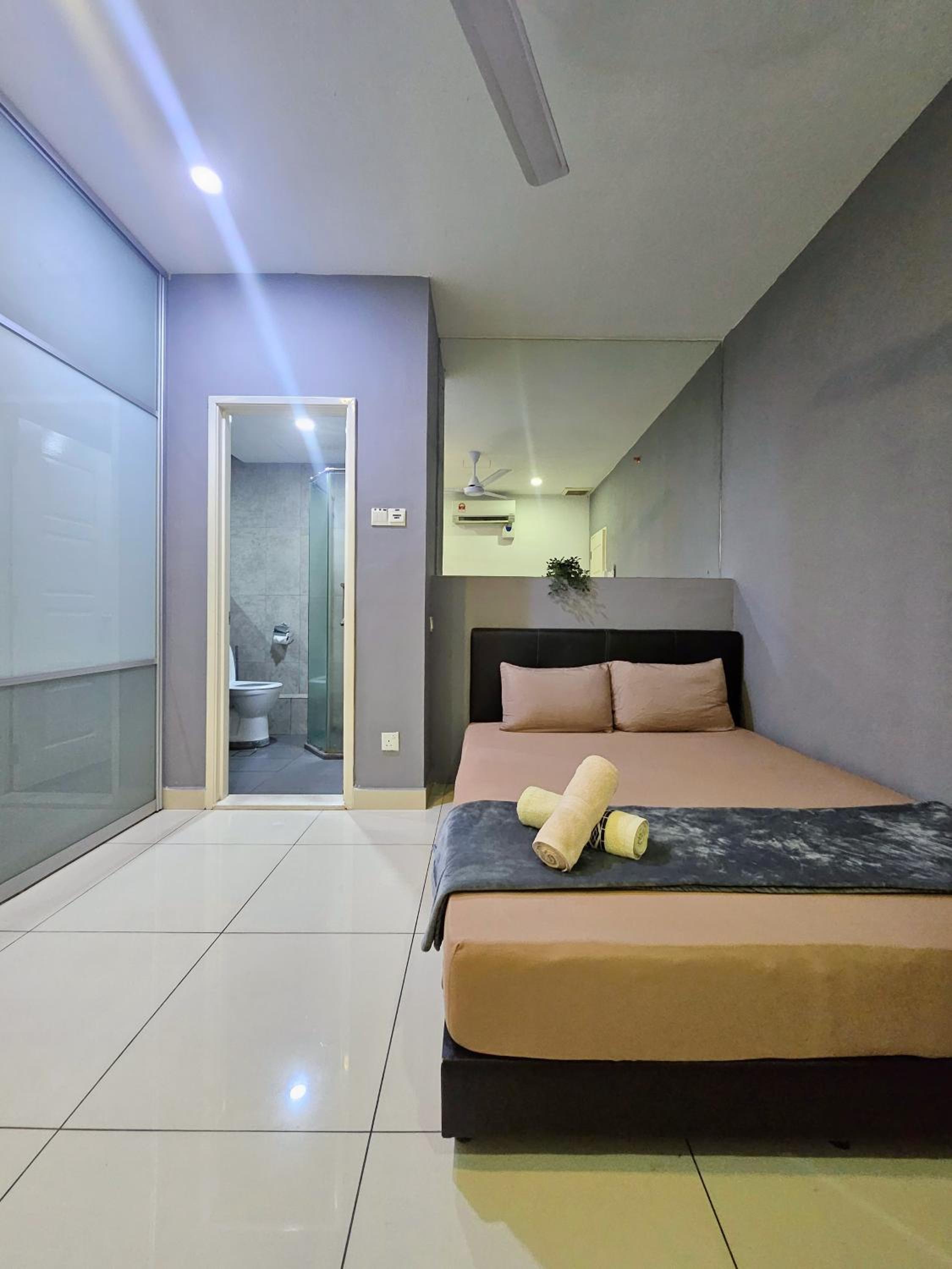 Two-Bedroom Apartment - Photo 24