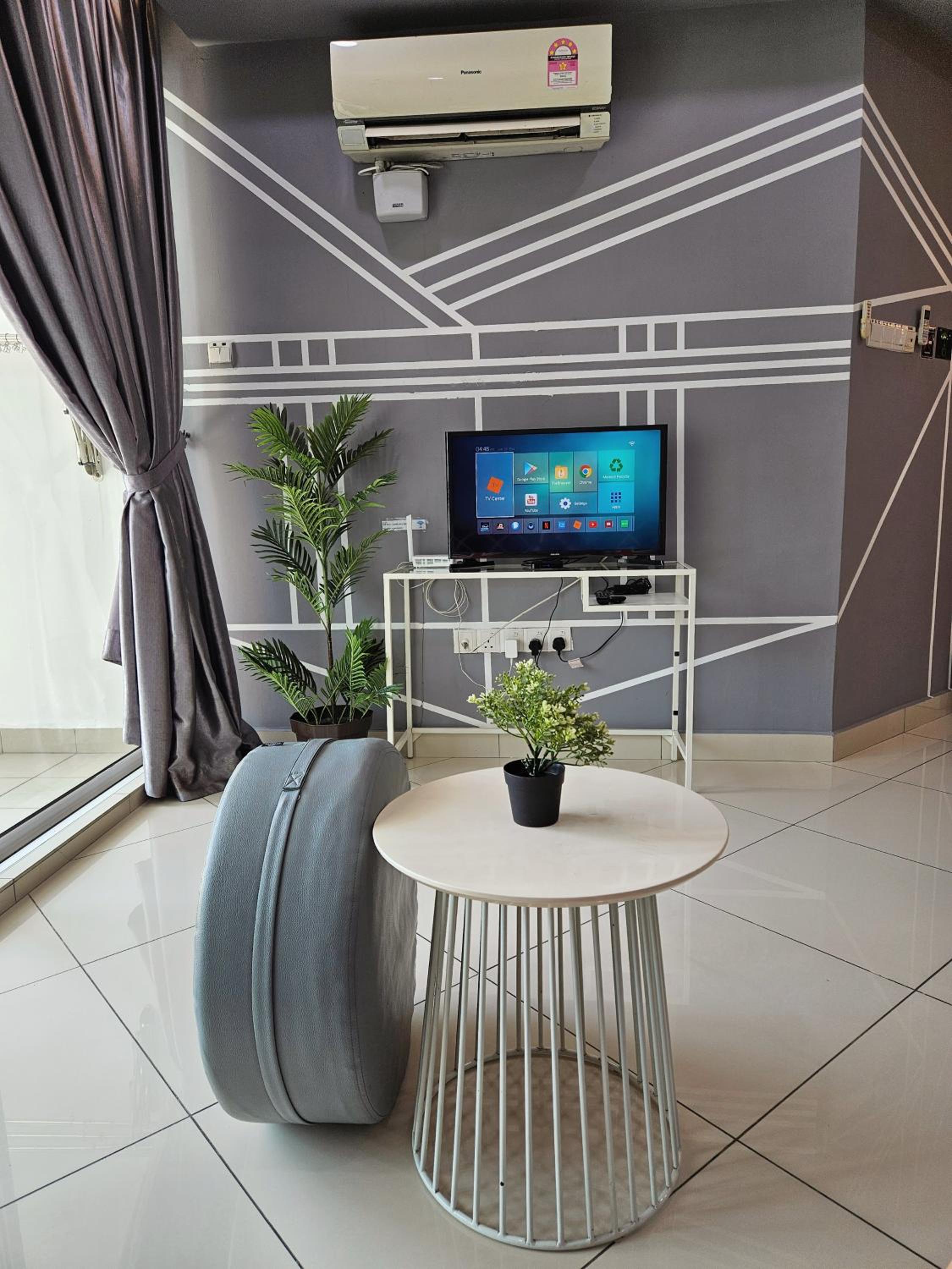 Two-Bedroom Apartment - Photo 3