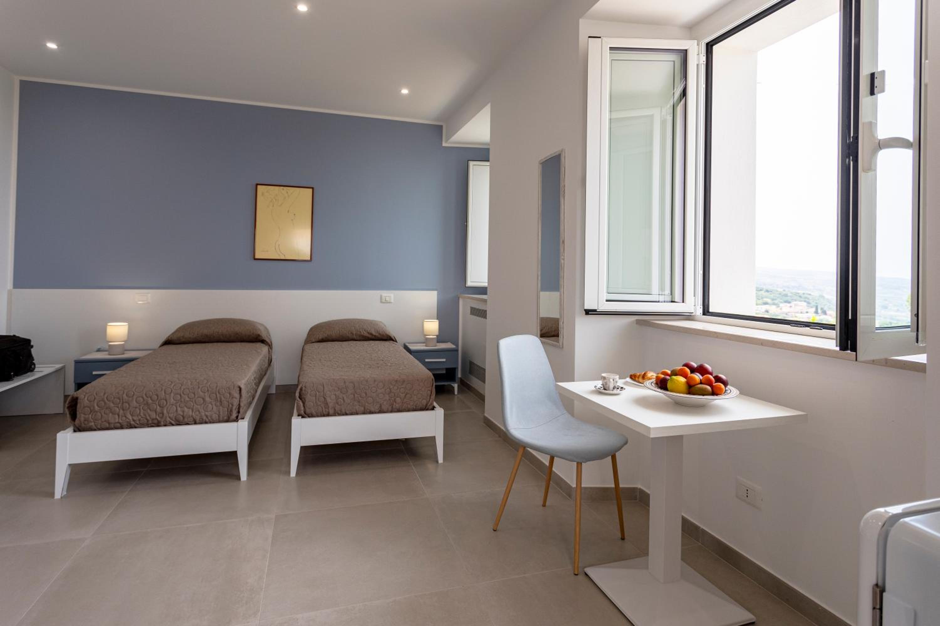 Deluxe Double or Twin Room with Sea View