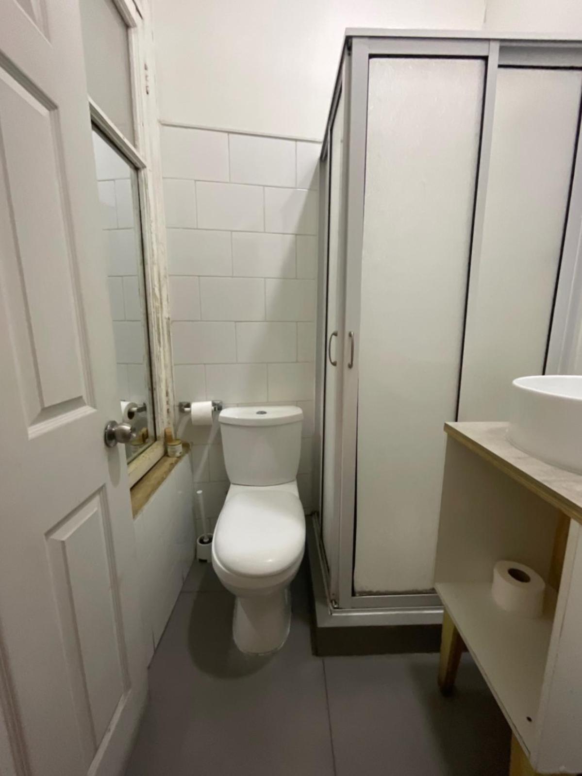 Double Room With Private External Bathroom photo 3