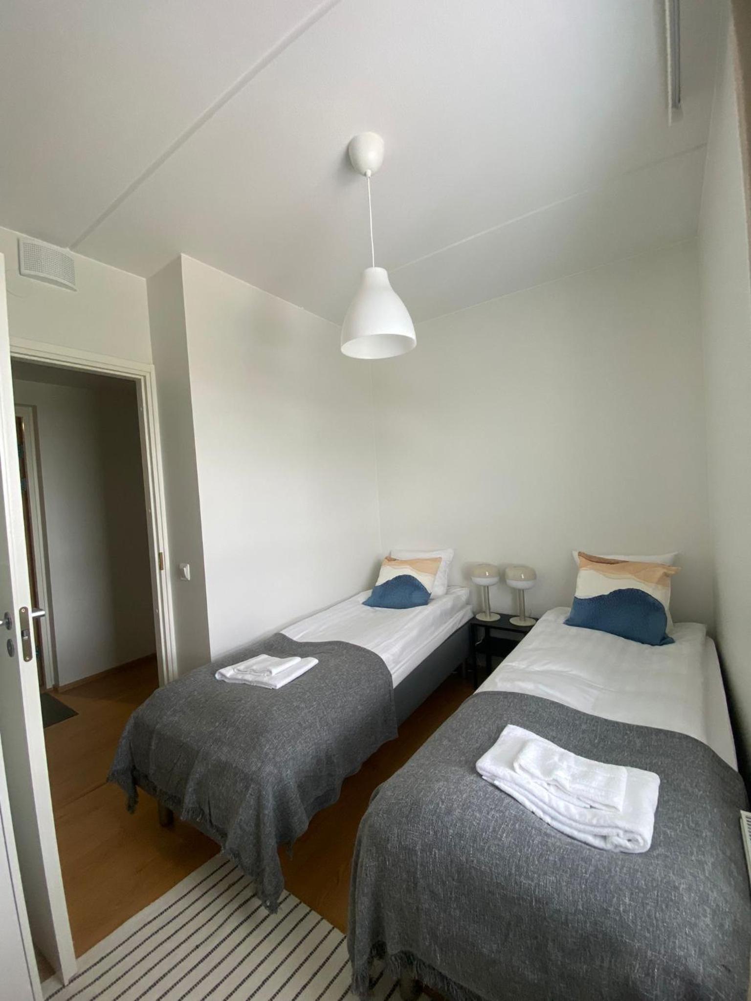 One-Bedroom Standard Apartment photo 1