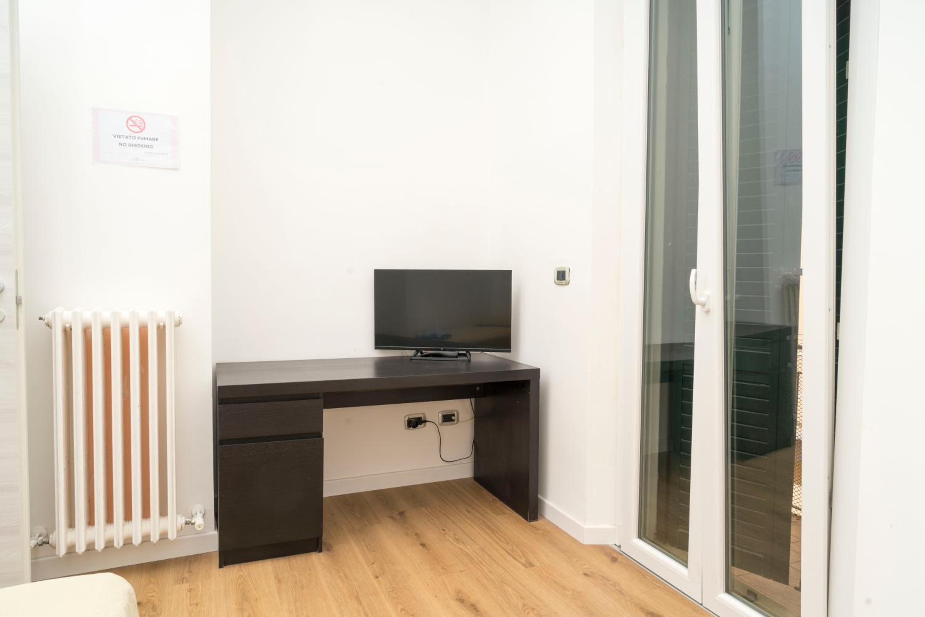 Two-Bedroom Apartment - Photo 11
