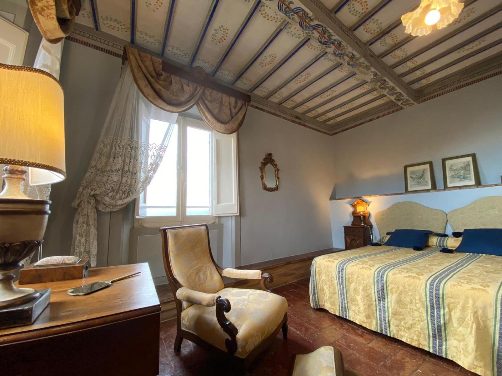 Superior King Room photo 1