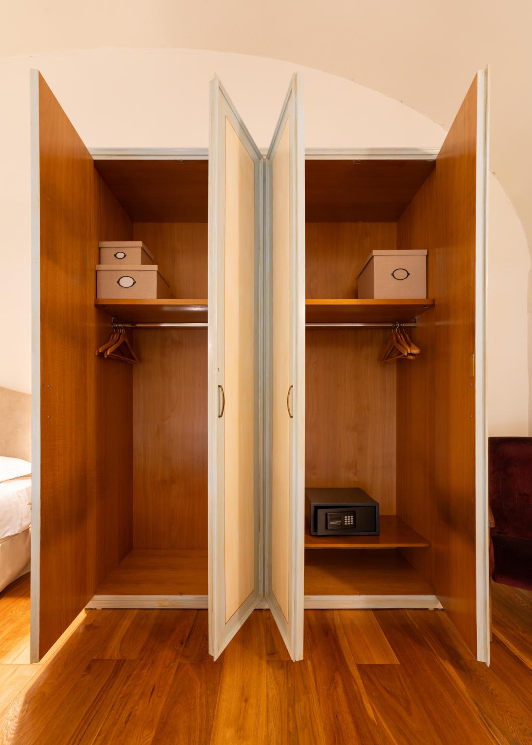 Superior Apartment photo 3